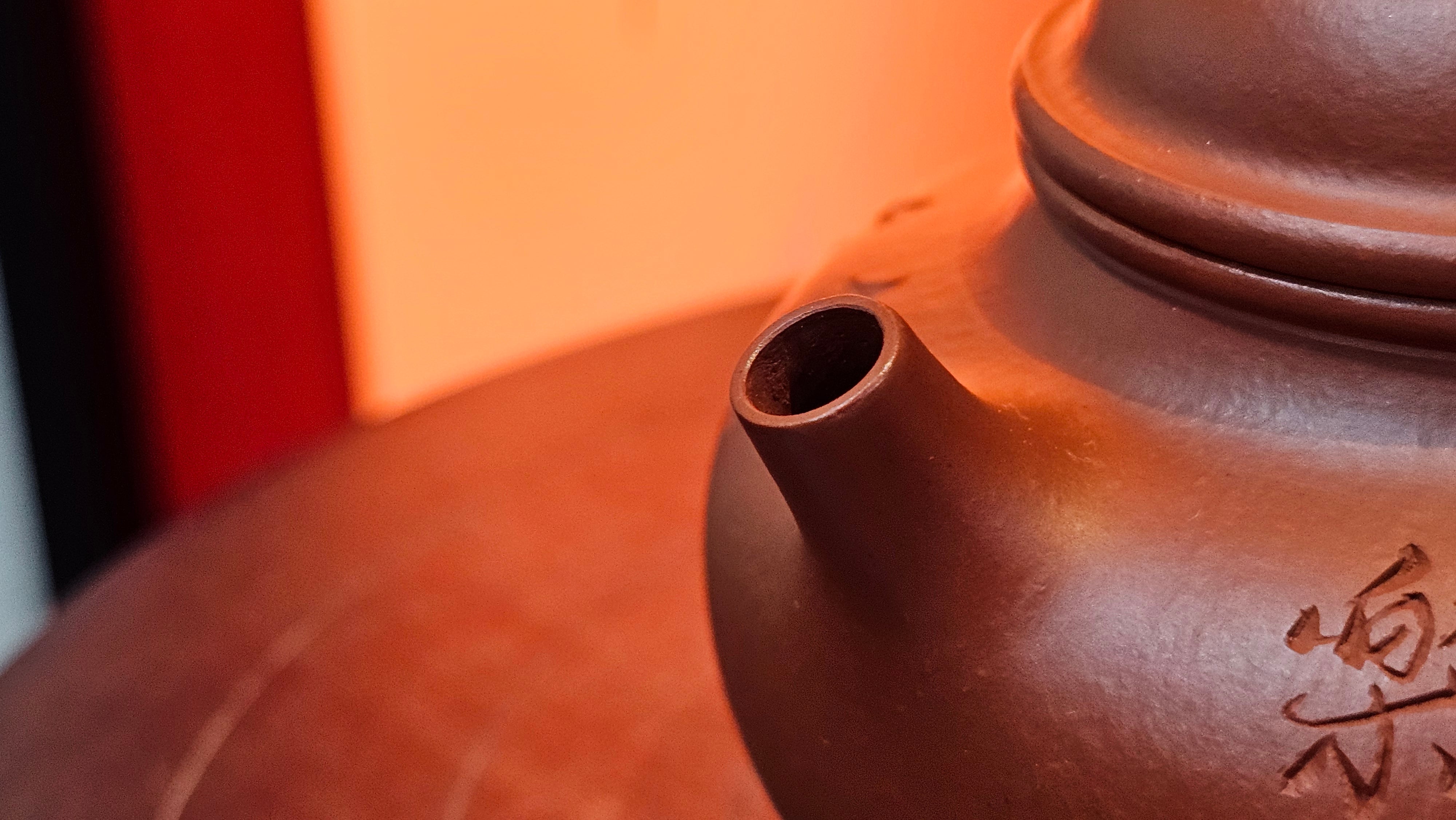 Rong Tian 容天, 145.5ml, Xiao Mei Yao Zhu Ni 小煤窑朱泥,  by Craftsman Chen Yue Fei 陈跃飞, Engraving by Craftsman Yi De Shu ~ Congratulations to!Tea Sommr Mr A.M., 1238hrs 16th August 2025, Padua! Italy🇮🇹!