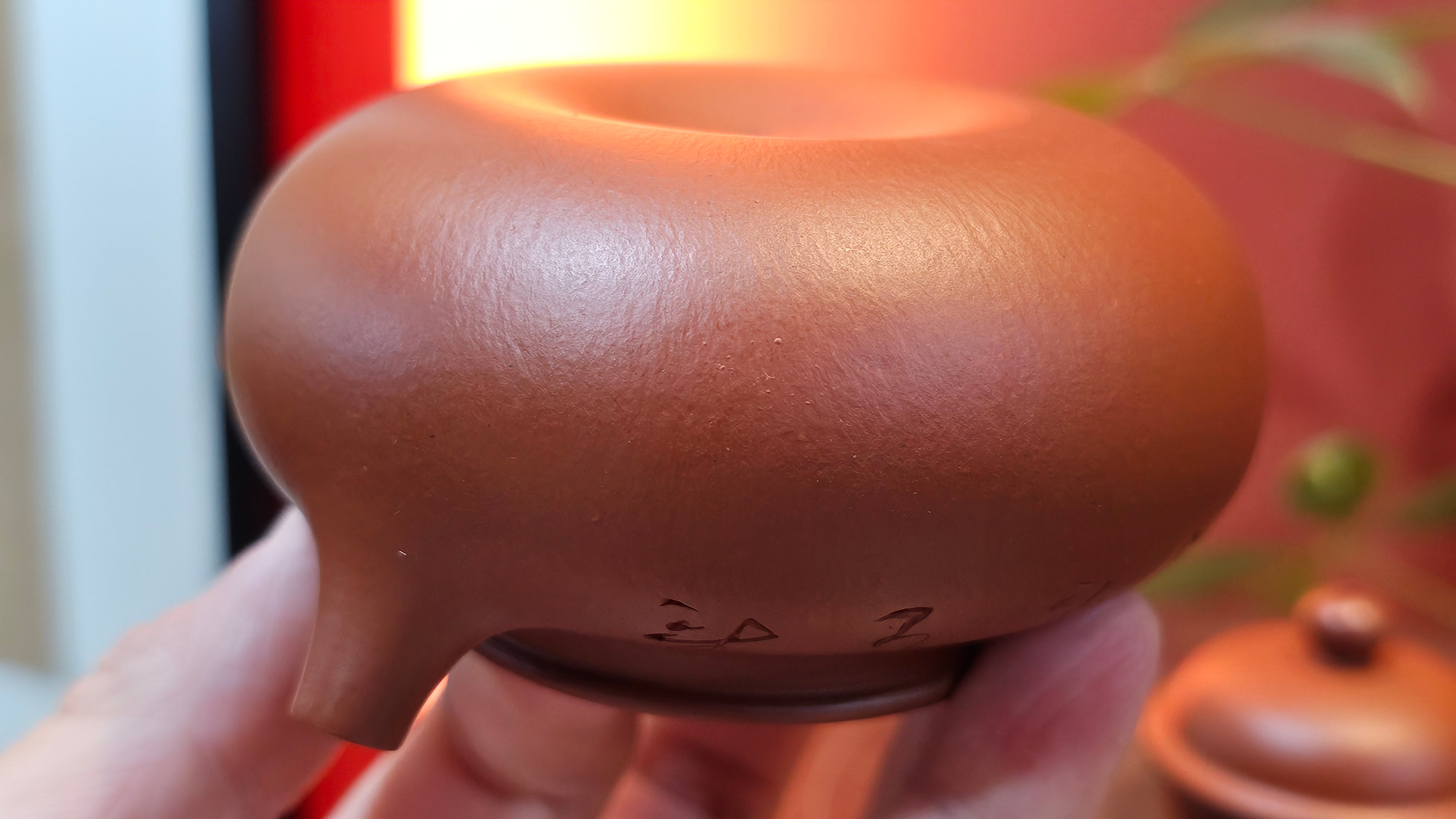 Rong Tian 容天, 145.5ml, Xiao Mei Yao Zhu Ni 小煤窑朱泥,  by Craftsman Chen Yue Fei 陈跃飞, Engraving by Craftsman Yi De Shu ~ Congratulations to!Tea Sommr Mr A.M., 1238hrs 16th August 2025, Padua! Italy🇮🇹!