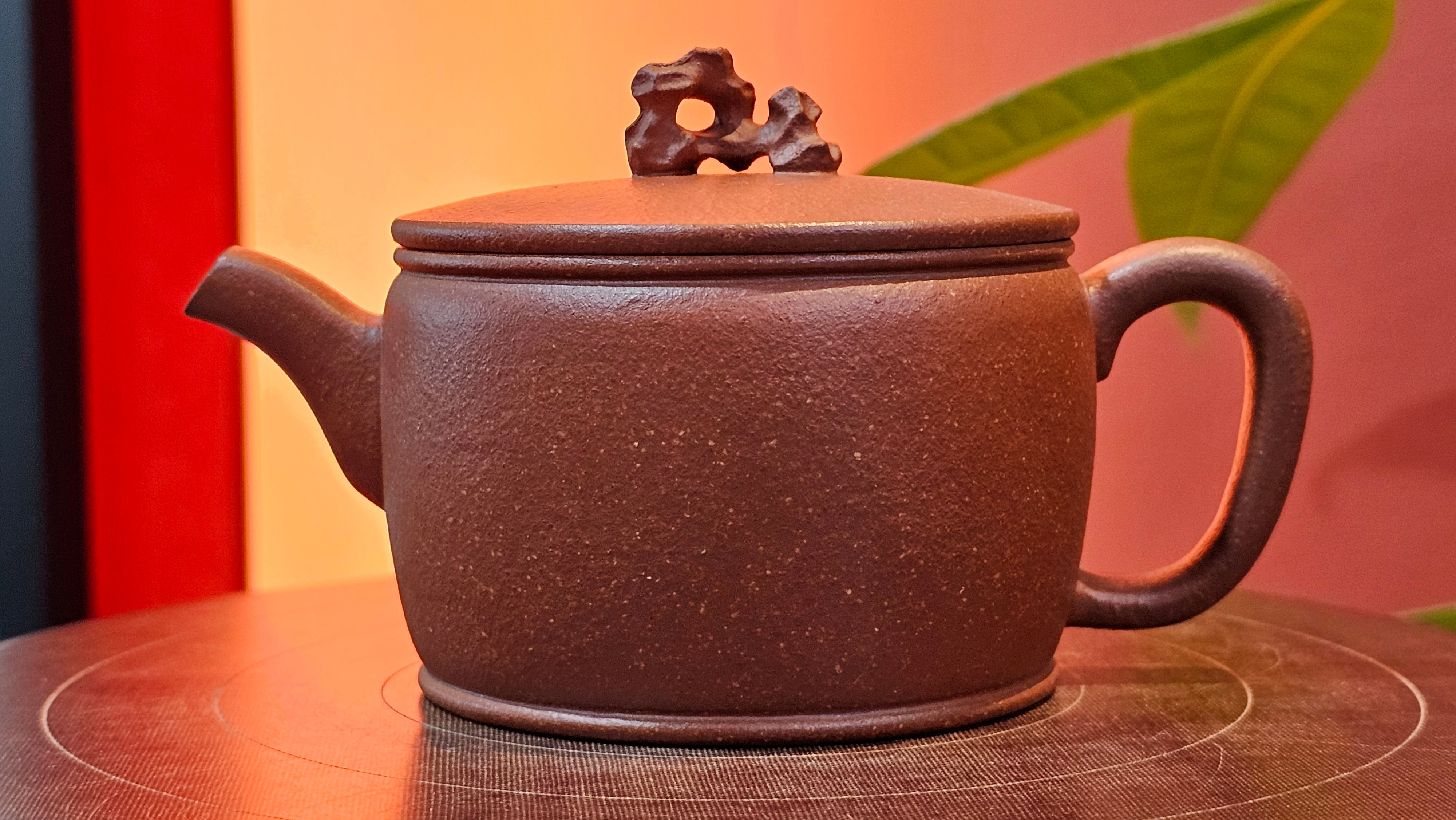 Han Wa 汉瓦 (Tai Hu Shi Knob 太湖石钮), 144.3ml, Hong Jiang Po Ni, by Craftsman Chen Gui Zhi (Red JiangPoNi rarer than Yellow JiangPoNi, XiaoMeiYao & ZhaoZhuang ZhuNi)~Congratulations to Ms J.P.! 14058hrs 16th August 2025! Salem, OR!