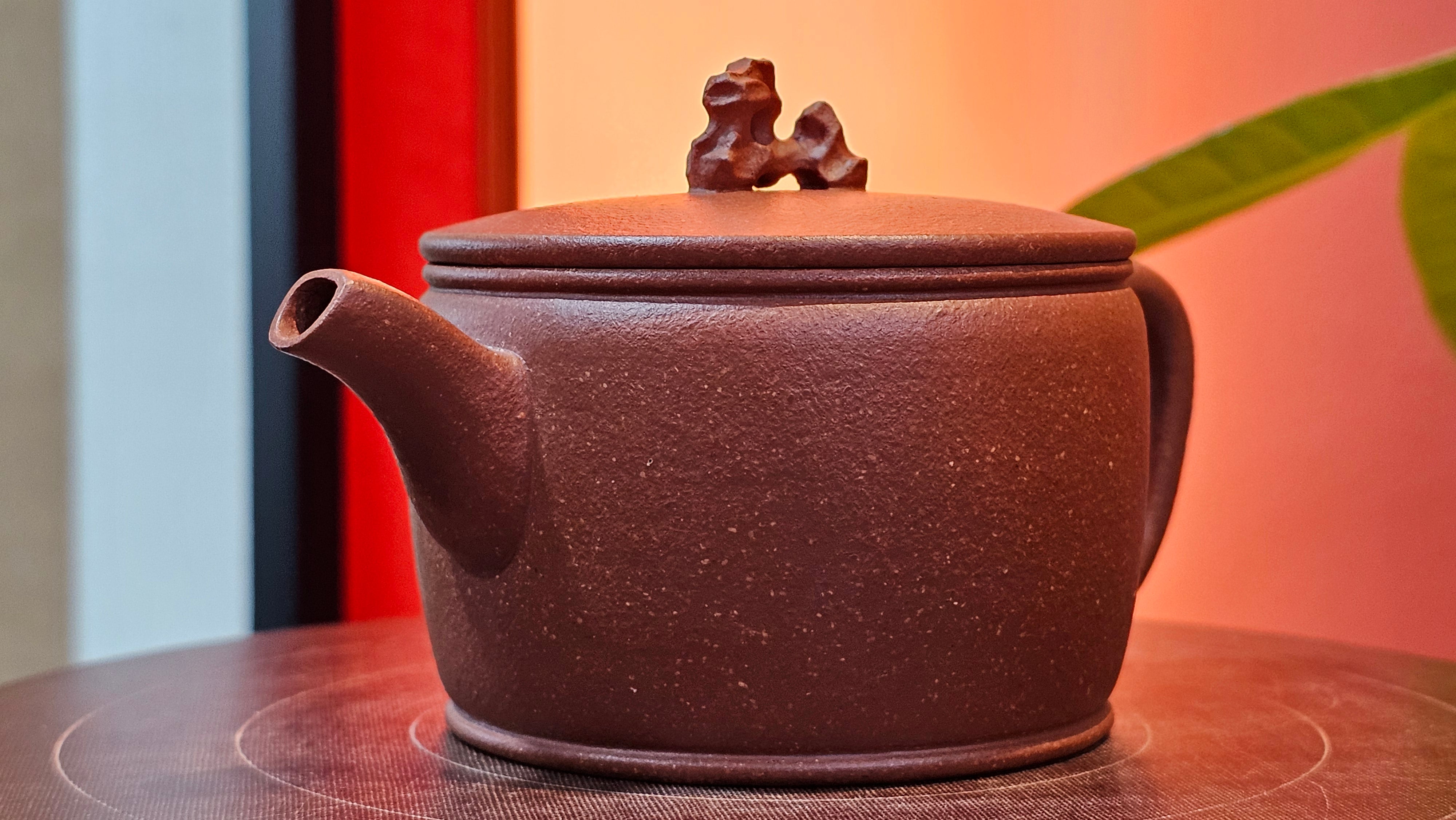 Han Wa 汉瓦 (Tai Hu Shi Knob 太湖石钮), 144.3ml, Hong Jiang Po Ni, by Craftsman Chen Gui Zhi (Red JiangPoNi rarer than Yellow JiangPoNi, XiaoMeiYao & ZhaoZhuang ZhuNi)~Congratulations to Ms J.P.! 14058hrs 16th August 2025! Salem, OR!