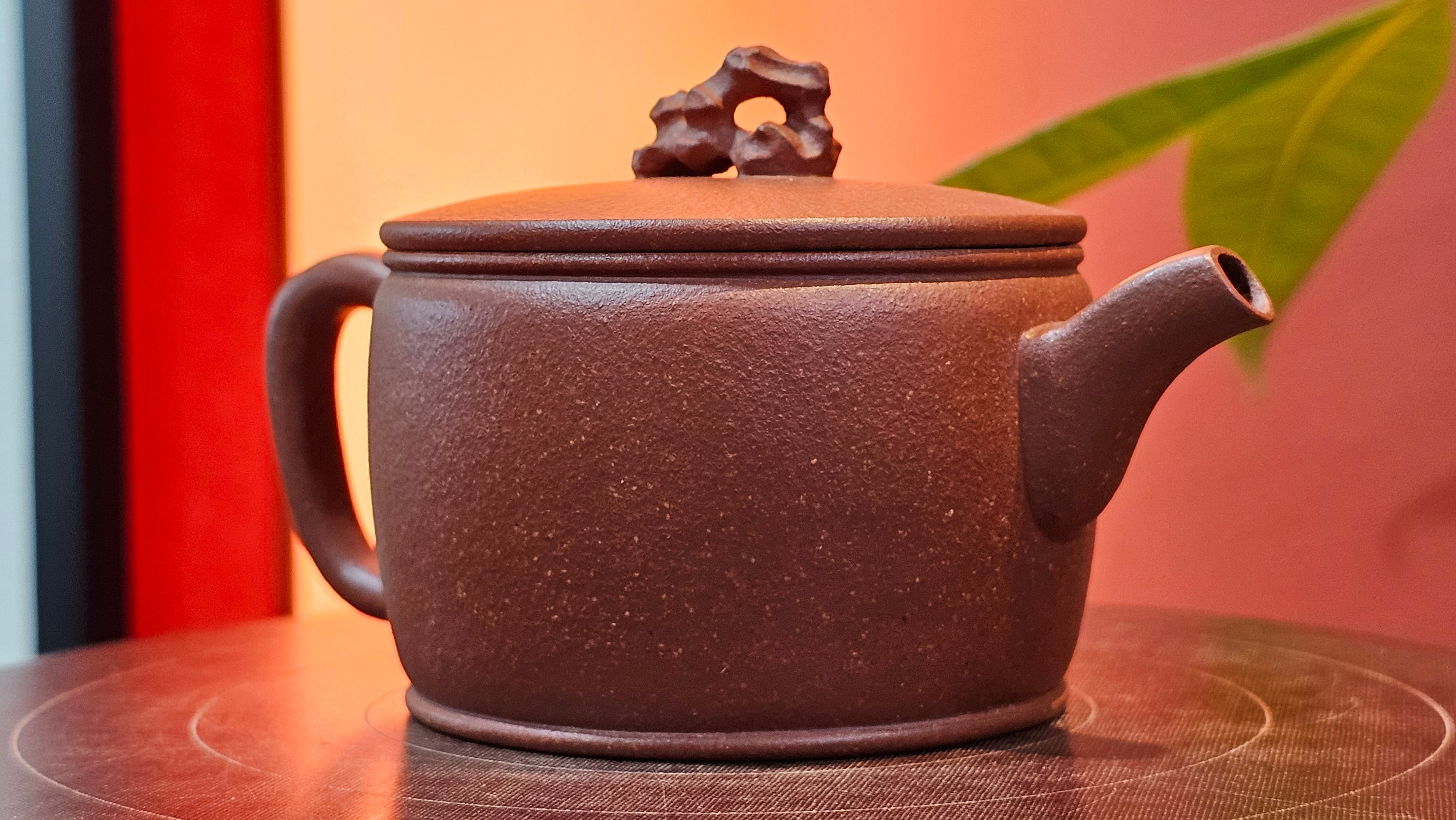 Han Wa 汉瓦 (Tai Hu Shi Knob 太湖石钮), 144.3ml, Hong Jiang Po Ni, by Craftsman Chen Gui Zhi (Red JiangPoNi rarer than Yellow JiangPoNi, XiaoMeiYao & ZhaoZhuang ZhuNi)~Congratulations to Ms J.P.! 14058hrs 16th August 2025! Salem, OR!