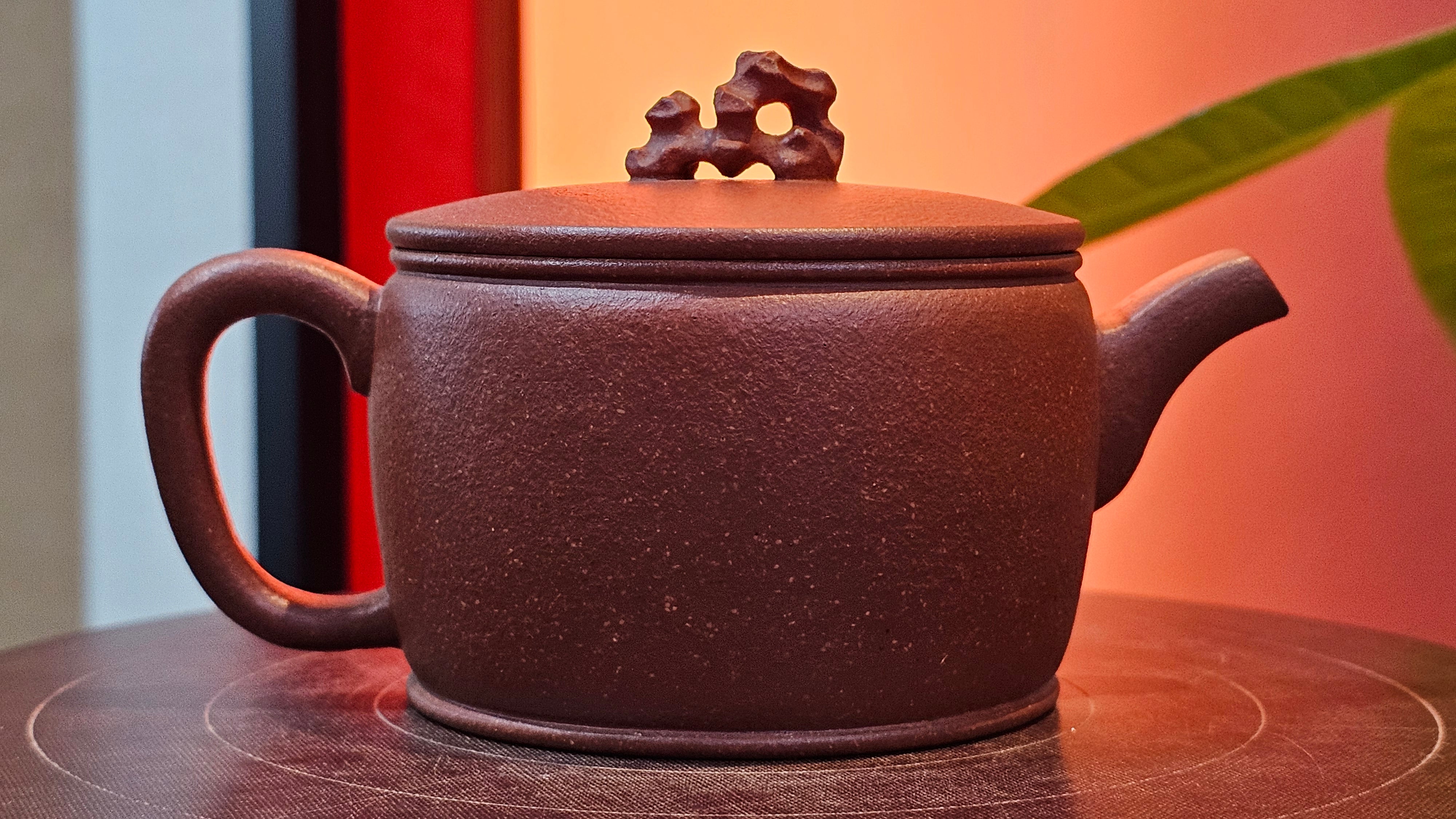 Han Wa 汉瓦 (Tai Hu Shi Knob 太湖石钮), 144.3ml, Hong Jiang Po Ni, by Craftsman Chen Gui Zhi (Red JiangPoNi rarer than Yellow JiangPoNi, XiaoMeiYao & ZhaoZhuang ZhuNi)~Congratulations to Ms J.P.! 14058hrs 16th August 2025! Salem, OR!