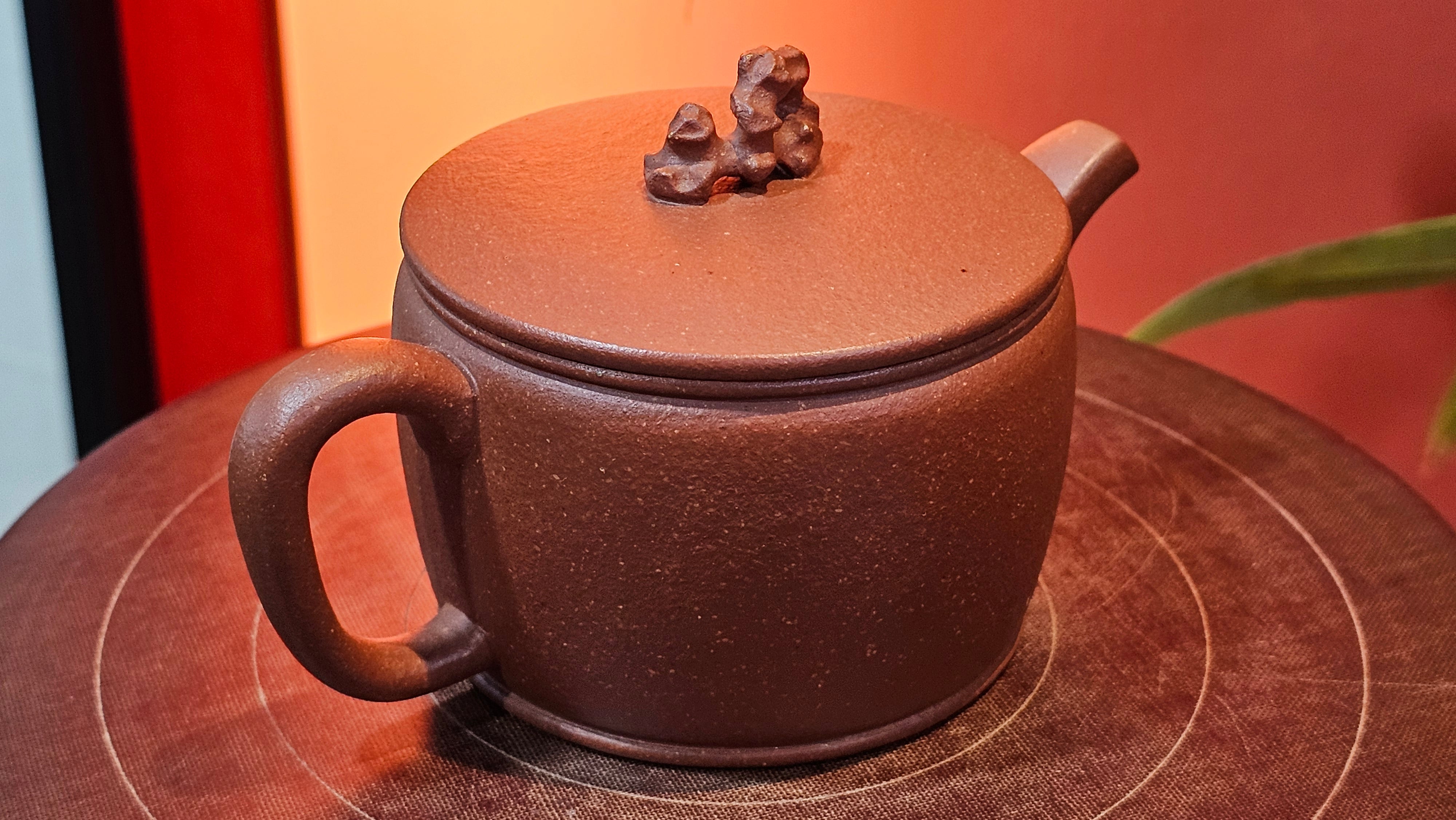 Han Wa 汉瓦 (Tai Hu Shi Knob 太湖石钮), 144.3ml, Hong Jiang Po Ni, by Craftsman Chen Gui Zhi (Red JiangPoNi rarer than Yellow JiangPoNi, XiaoMeiYao & ZhaoZhuang ZhuNi)~Congratulations to Ms J.P.! 14058hrs 16th August 2025! Salem, OR!