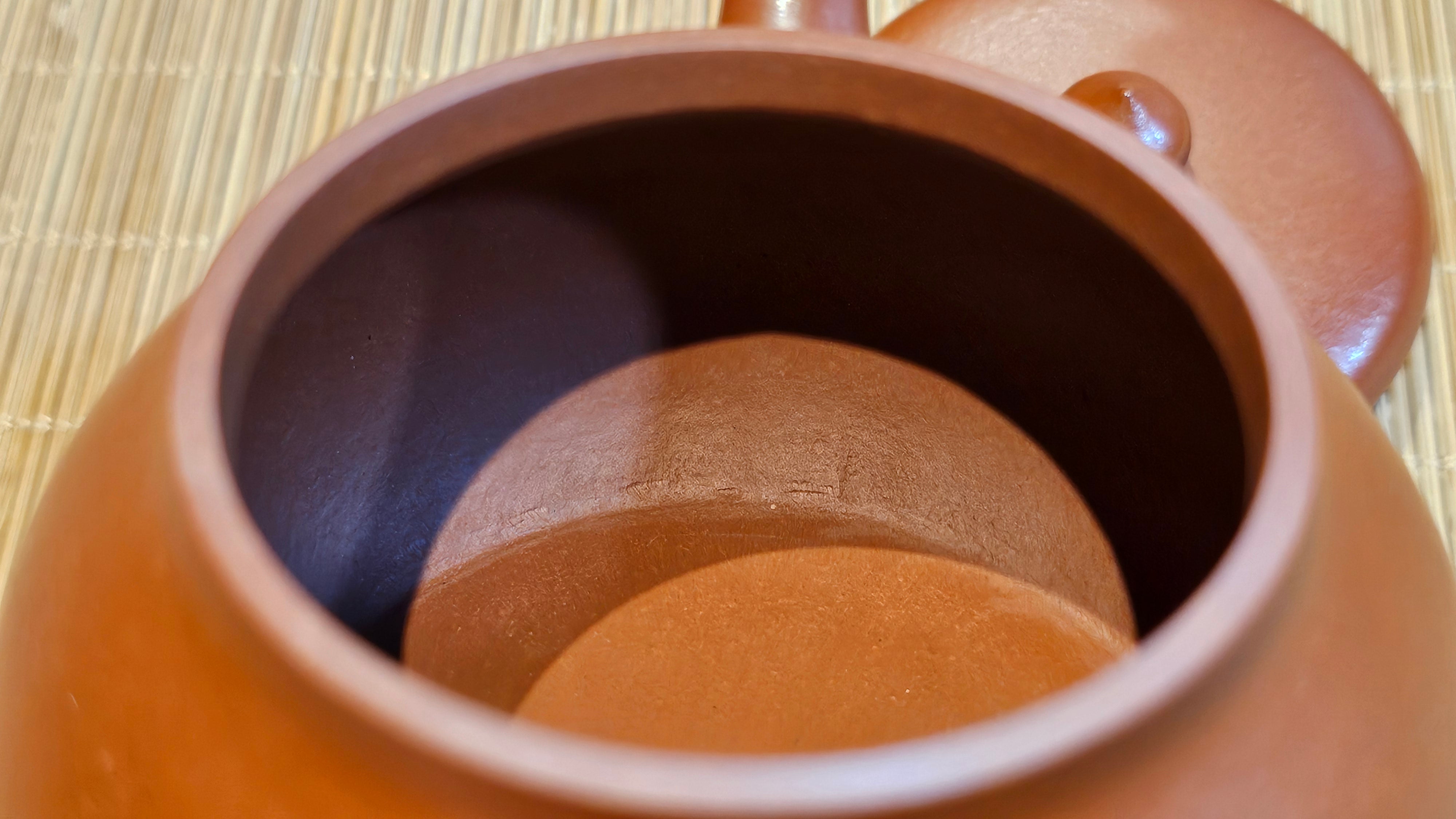 Yi Pin Hu, 252.3ml (largish), Xiao Mei Yao Zhu Ni 小煤窑朱泥,  by Craftsman Chen Yue Fei 陈跃飞 ~ Congratulations to!Mr J.G., 1059hrs 18th August 2025, Invergowrie, Australia🇦🇺!