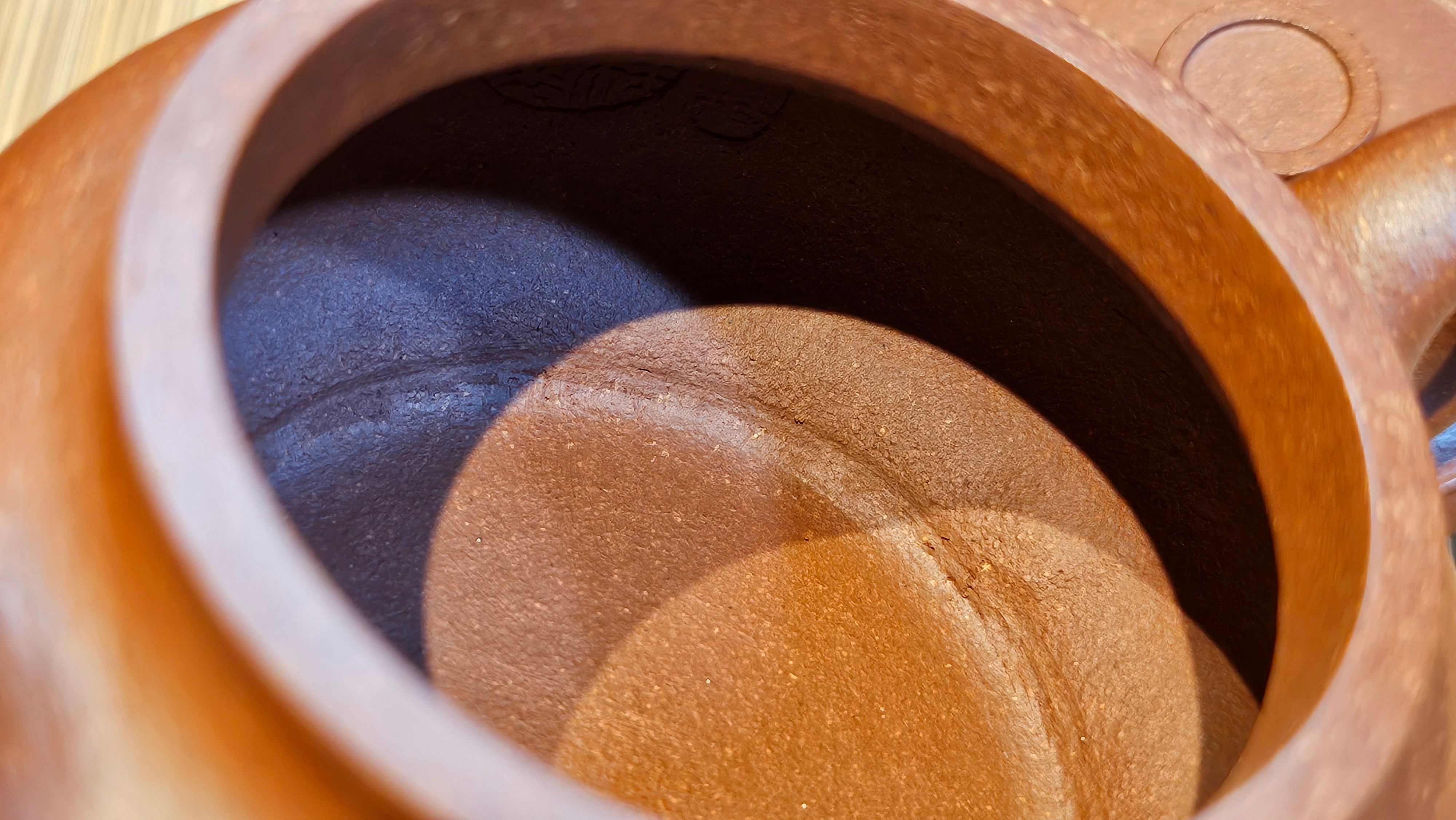 Song Jin Hu《颂金壶》, 151.5ml, Hong Jiang Po Ni 红降坡泥, by Craftsman Chen Gui Zhi 陈桂枝。(Red JiangPoNi rarer than Yellow JiangPoNi, XiaoMeiYao & ZhaoZhuang ZhuNi) ~ Congratulations to!Tea Sommr A.M., 1238hrs 16th August 2025, Padua, Italy🇮🇹!