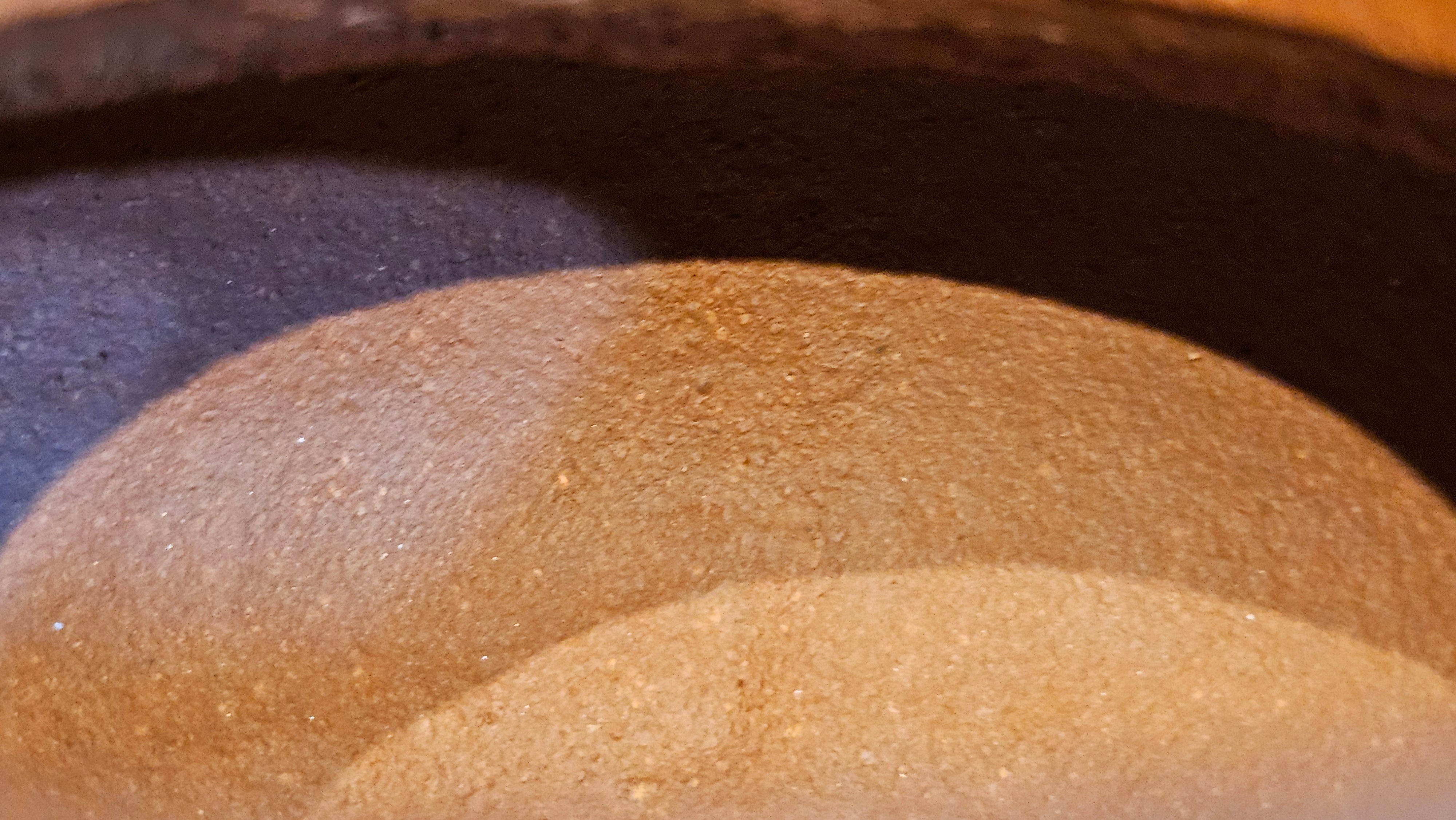 Song Jin Hu《颂金壶》, 151.5ml, Hong Jiang Po Ni 红降坡泥, by Craftsman Chen Gui Zhi 陈桂枝。(Red JiangPoNi rarer than Yellow JiangPoNi, XiaoMeiYao & ZhaoZhuang ZhuNi) ~ Congratulations to!Tea Sommr A.M., 1238hrs 16th August 2025, Padua, Italy🇮🇹!