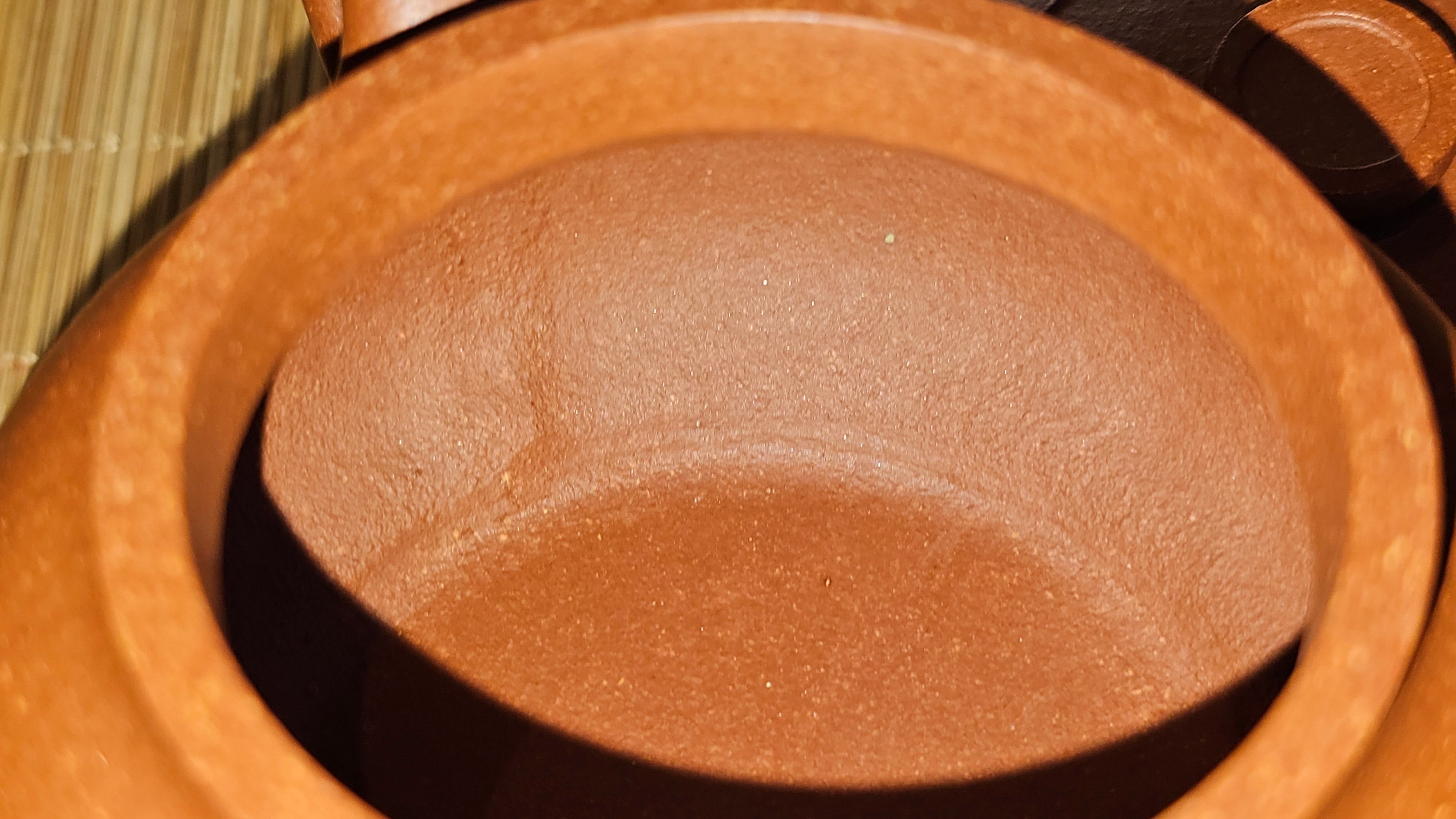 Song Jin Hu《颂金壶》, 151.5ml, Hong Jiang Po Ni 红降坡泥, by Craftsman Chen Gui Zhi 陈桂枝。(Red JiangPoNi rarer than Yellow JiangPoNi, XiaoMeiYao & ZhaoZhuang ZhuNi) ~ Congratulations to!Tea Sommr A.M., 1238hrs 16th August 2025, Padua, Italy🇮🇹!