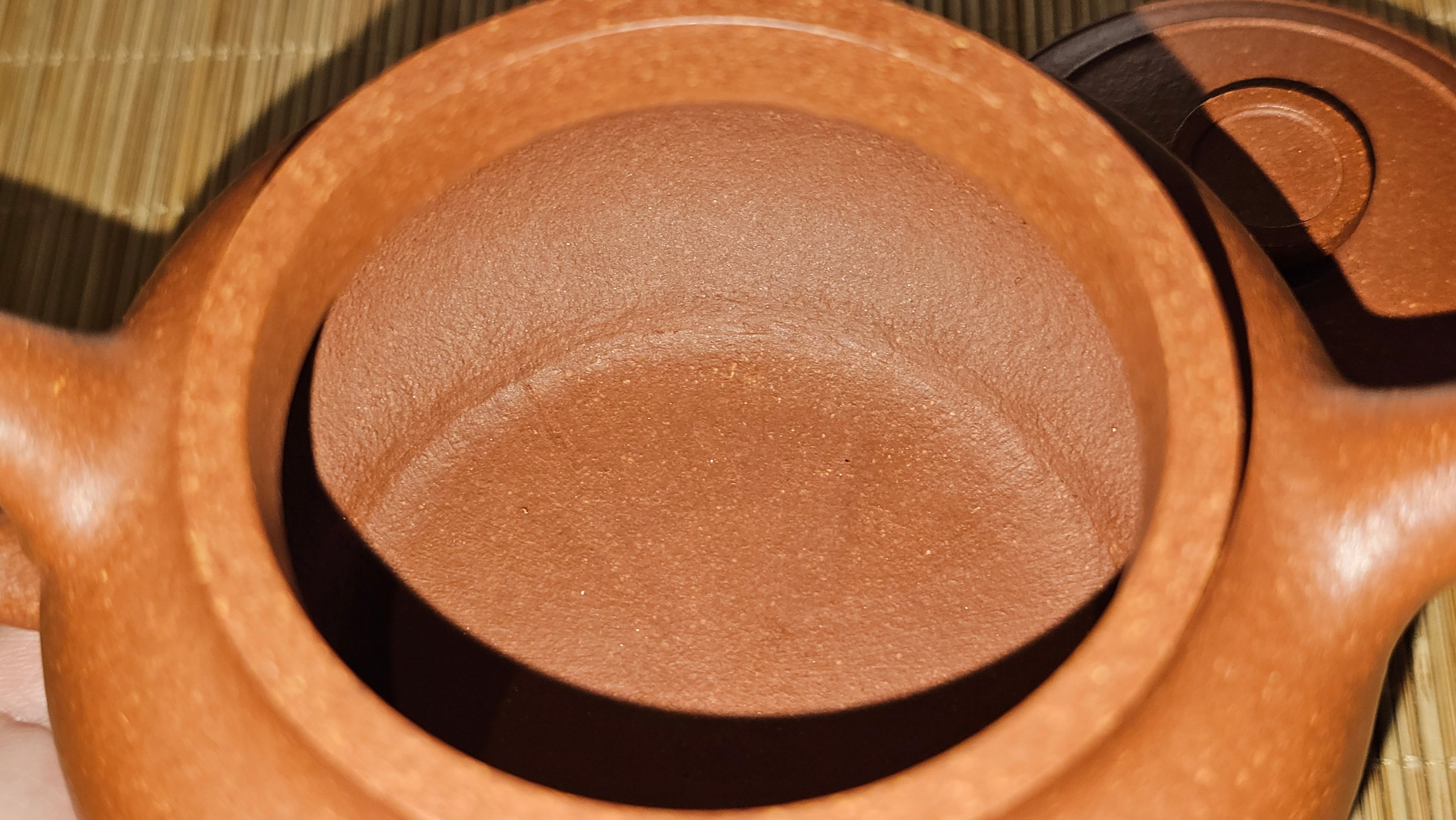 Song Jin Hu《颂金壶》, 151.5ml, Hong Jiang Po Ni 红降坡泥, by Craftsman Chen Gui Zhi 陈桂枝。(Red JiangPoNi rarer than Yellow JiangPoNi, XiaoMeiYao & ZhaoZhuang ZhuNi) ~ Congratulations to!Tea Sommr A.M., 1238hrs 16th August 2025, Padua, Italy🇮🇹!