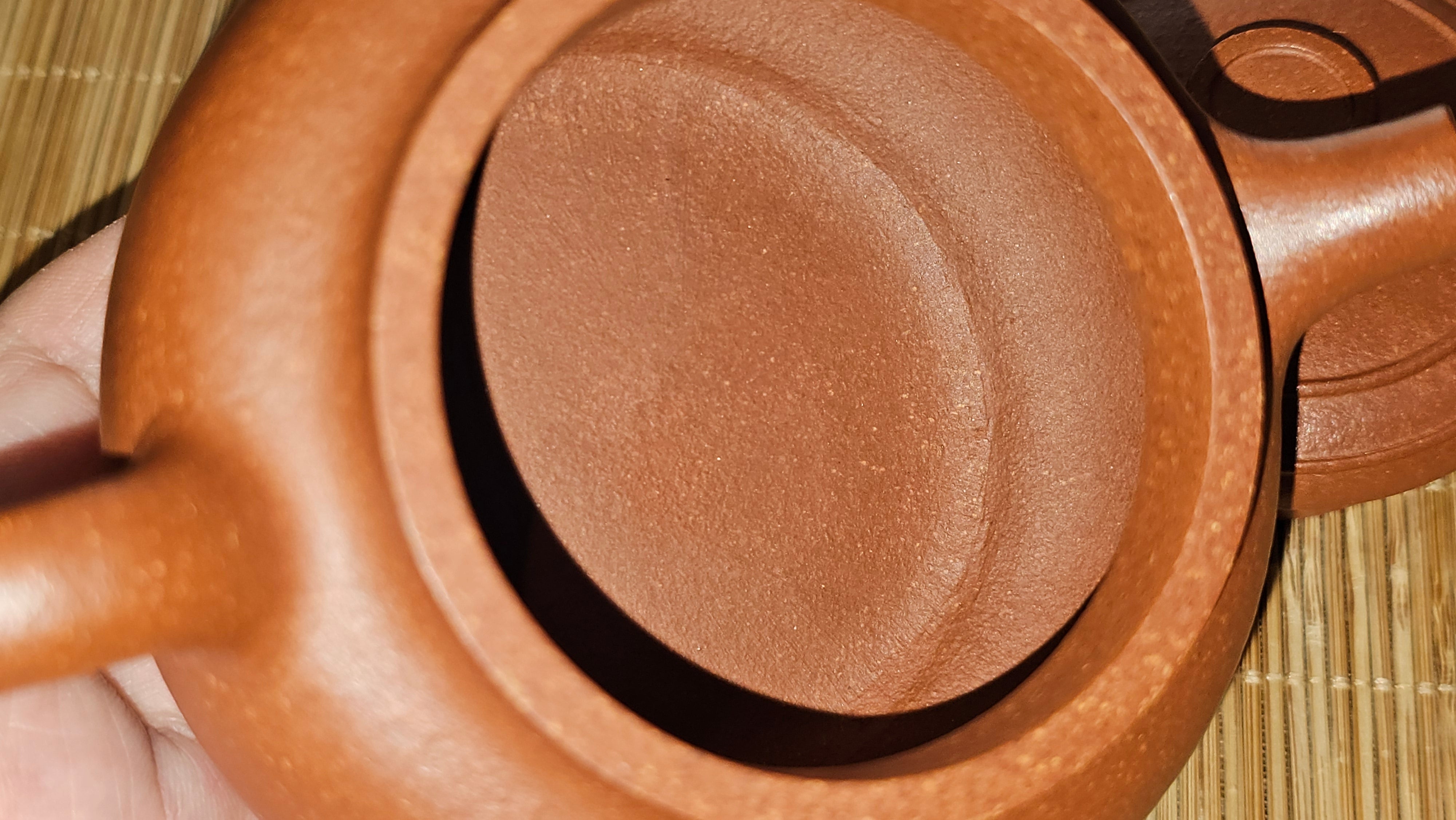 Song Jin Hu《颂金壶》, 151.5ml, Hong Jiang Po Ni 红降坡泥, by Craftsman Chen Gui Zhi 陈桂枝。(Red JiangPoNi rarer than Yellow JiangPoNi, XiaoMeiYao & ZhaoZhuang ZhuNi) ~ Congratulations to!Tea Sommr A.M., 1238hrs 16th August 2025, Padua, Italy🇮🇹!