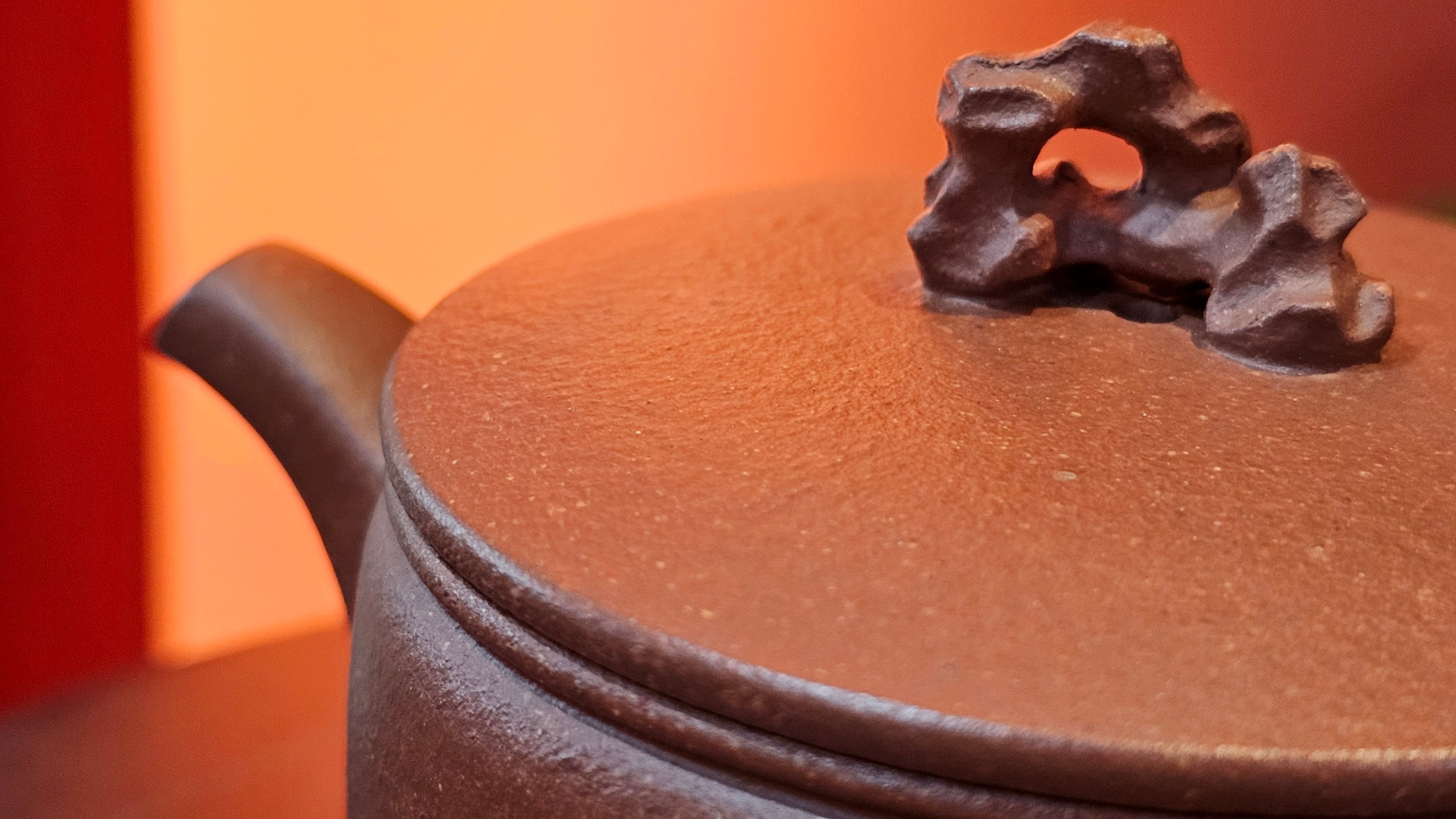 Han Wa 汉瓦 (Tai Hu Shi Knob 太湖石钮), 144.3ml, Hong Jiang Po Ni, by Craftsman Chen Gui Zhi (Red JiangPoNi rarer than Yellow JiangPoNi, XiaoMeiYao & ZhaoZhuang ZhuNi)~Congratulations to Ms J.P.! 14058hrs 16th August 2025! Salem, OR!