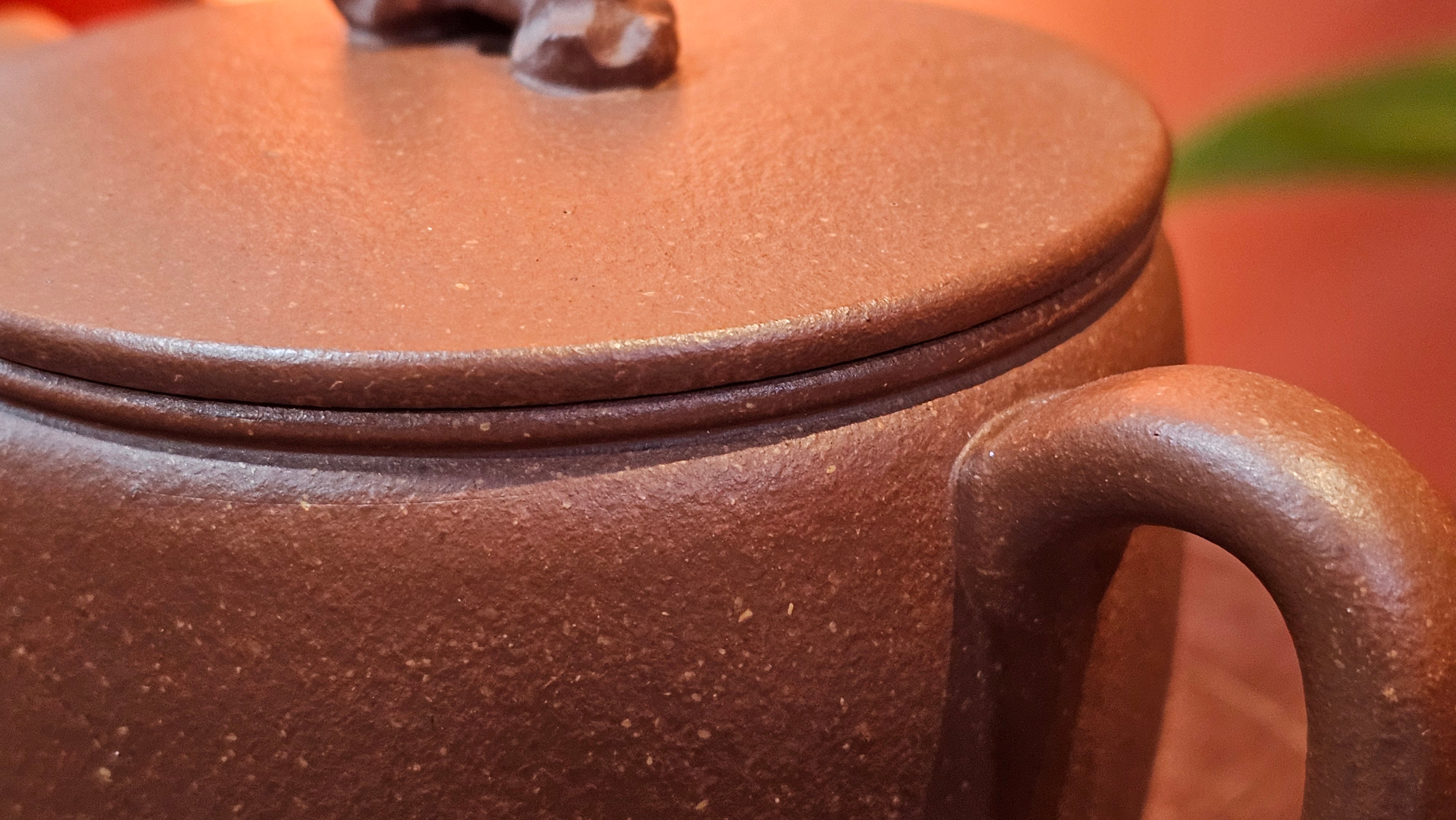 Han Wa 汉瓦 (Tai Hu Shi Knob 太湖石钮), 144.3ml, Hong Jiang Po Ni, by Craftsman Chen Gui Zhi (Red JiangPoNi rarer than Yellow JiangPoNi, XiaoMeiYao & ZhaoZhuang ZhuNi)~Congratulations to Ms J.P.! 14058hrs 16th August 2025! Salem, OR!