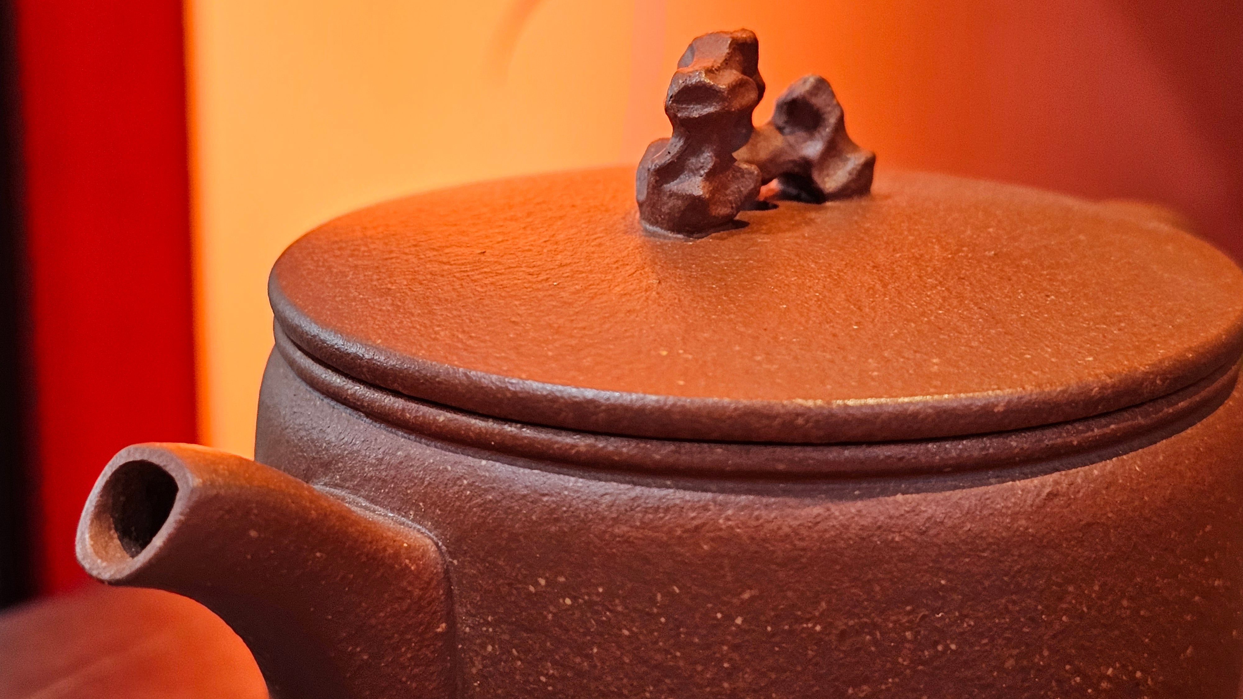 Han Wa 汉瓦 (Tai Hu Shi Knob 太湖石钮), 144.3ml, Hong Jiang Po Ni, by Craftsman Chen Gui Zhi (Red JiangPoNi rarer than Yellow JiangPoNi, XiaoMeiYao & ZhaoZhuang ZhuNi)~Congratulations to Ms J.P.! 14058hrs 16th August 2025! Salem, OR!