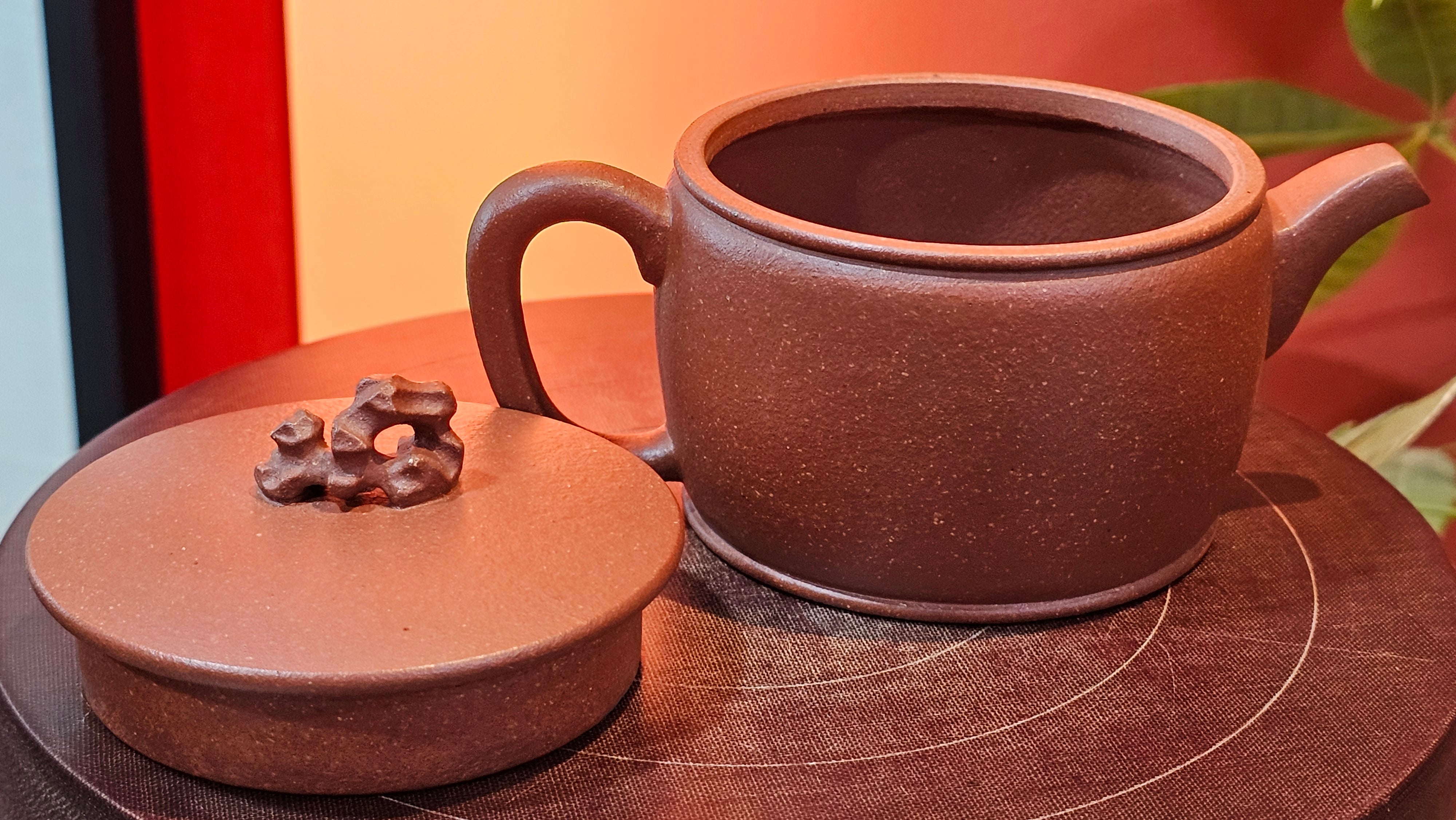 Han Wa 汉瓦 (Tai Hu Shi Knob 太湖石钮), 144.3ml, Hong Jiang Po Ni, by Craftsman Chen Gui Zhi (Red JiangPoNi rarer than Yellow JiangPoNi, XiaoMeiYao & ZhaoZhuang ZhuNi)~Congratulations to Ms J.P.! 14058hrs 16th August 2025! Salem, OR!