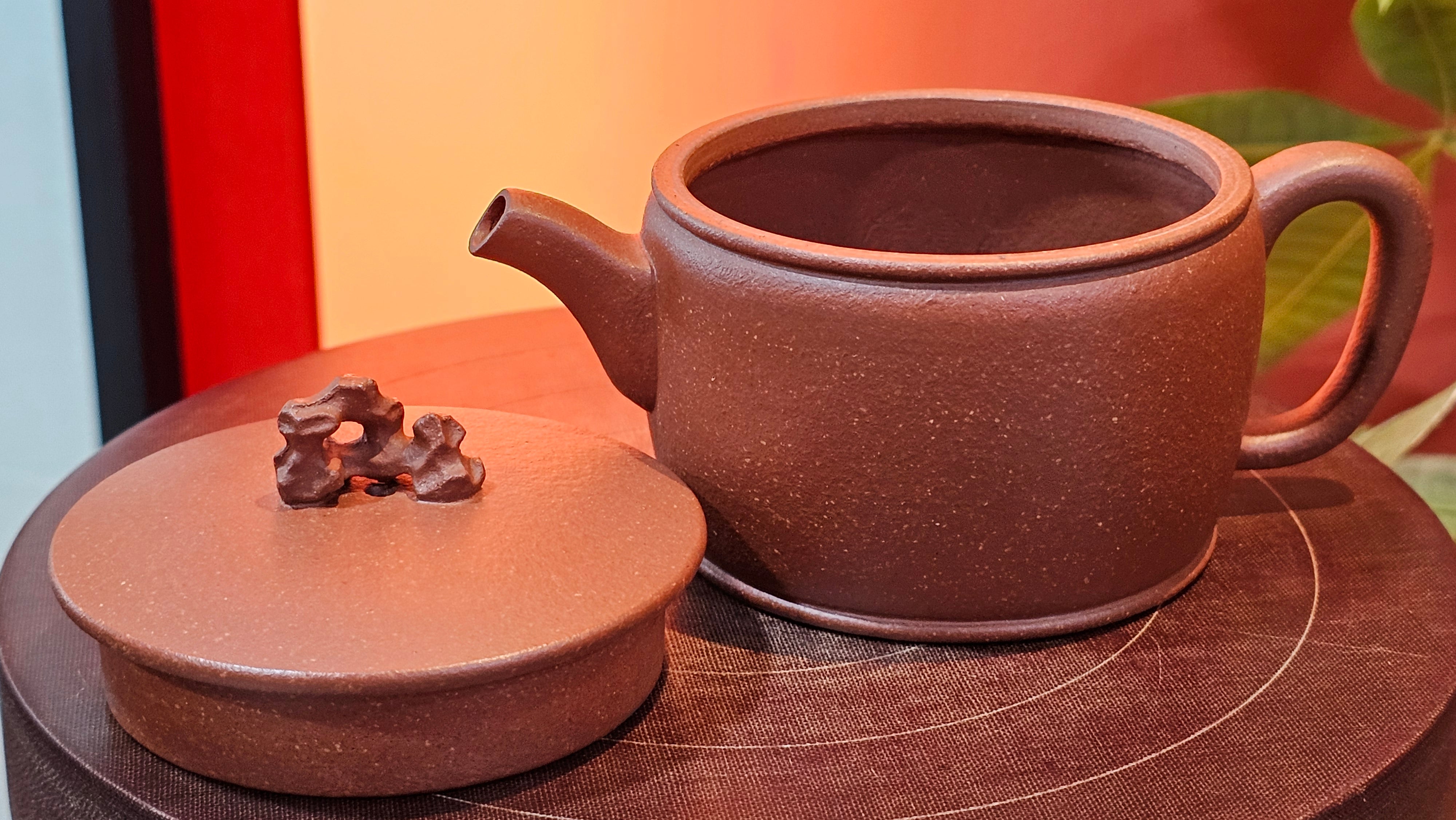 Han Wa 汉瓦 (Tai Hu Shi Knob 太湖石钮), 144.3ml, Hong Jiang Po Ni, by Craftsman Chen Gui Zhi (Red JiangPoNi rarer than Yellow JiangPoNi, XiaoMeiYao & ZhaoZhuang ZhuNi)~Congratulations to Ms J.P.! 14058hrs 16th August 2025! Salem, OR!