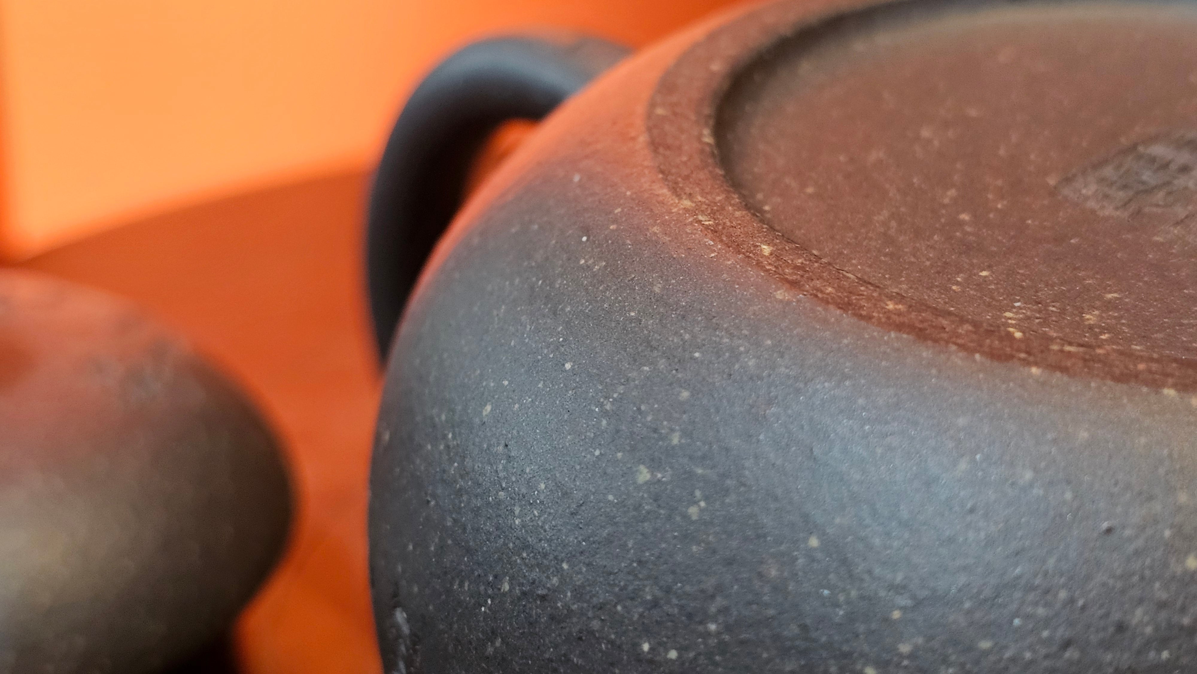 Du Zhi Hu《笃志壶》, 171.6ml, Hei Zi Ni 黑紫泥, by our Craftsman Zhang Huan 张欢, Calligraphy and Plum Blossoms Engraving by Craftsman Yi Cheng 逸成 ~ Congratulations!to Ms S.M.! 1722hrs 14th August 2025, Velden! The Netherlands🇳🇱!