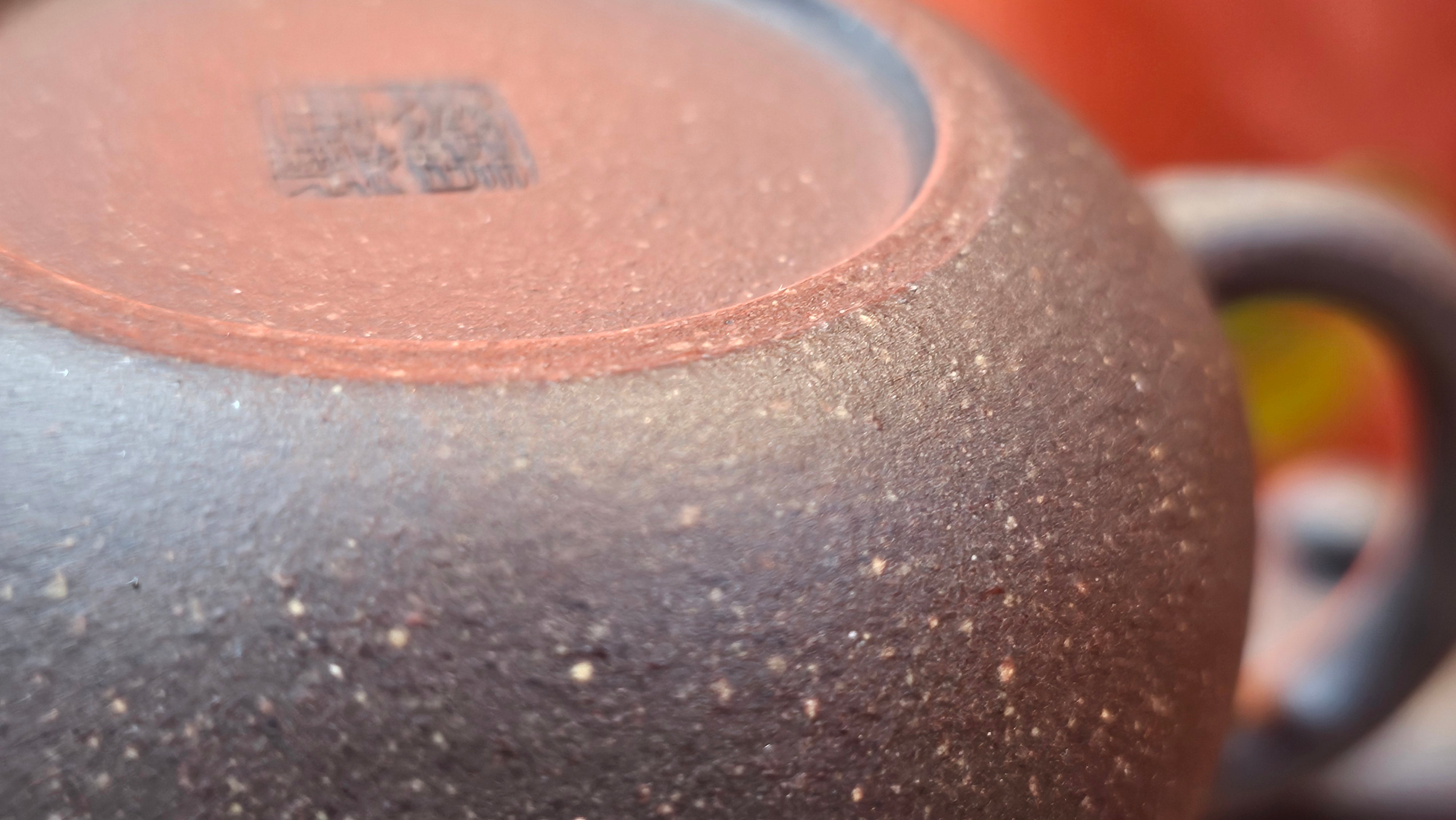 Du Zhi Hu《笃志壶》, 171.6ml, Hei Zi Ni 黑紫泥, by our Craftsman Zhang Huan 张欢, Calligraphy and Plum Blossoms Engraving by Craftsman Yi Cheng 逸成 ~ Congratulations!to Ms S.M.! 1722hrs 14th August 2025, Velden! The Netherlands🇳🇱!