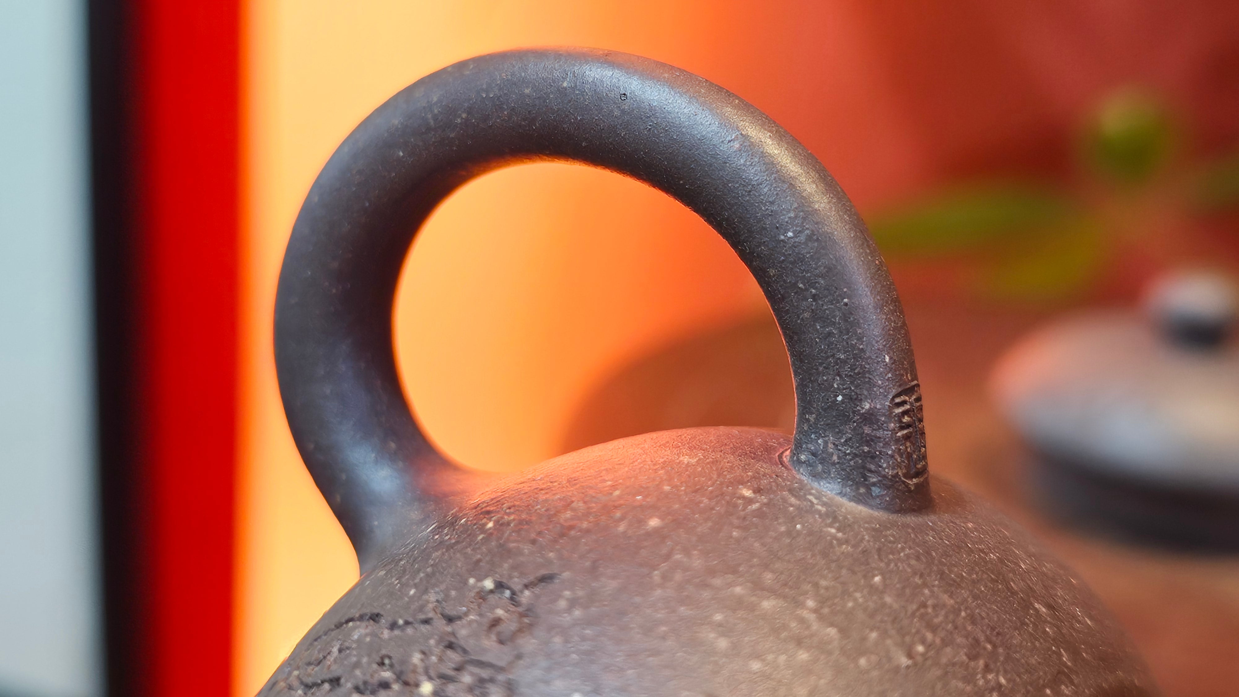 Du Zhi Hu《笃志壶》, 171.6ml, Hei Zi Ni 黑紫泥, by our Craftsman Zhang Huan 张欢, Calligraphy and Plum Blossoms Engraving by Craftsman Yi Cheng 逸成 ~ Congratulations!to Ms S.M.! 1722hrs 14th August 2025, Velden! The Netherlands🇳🇱!