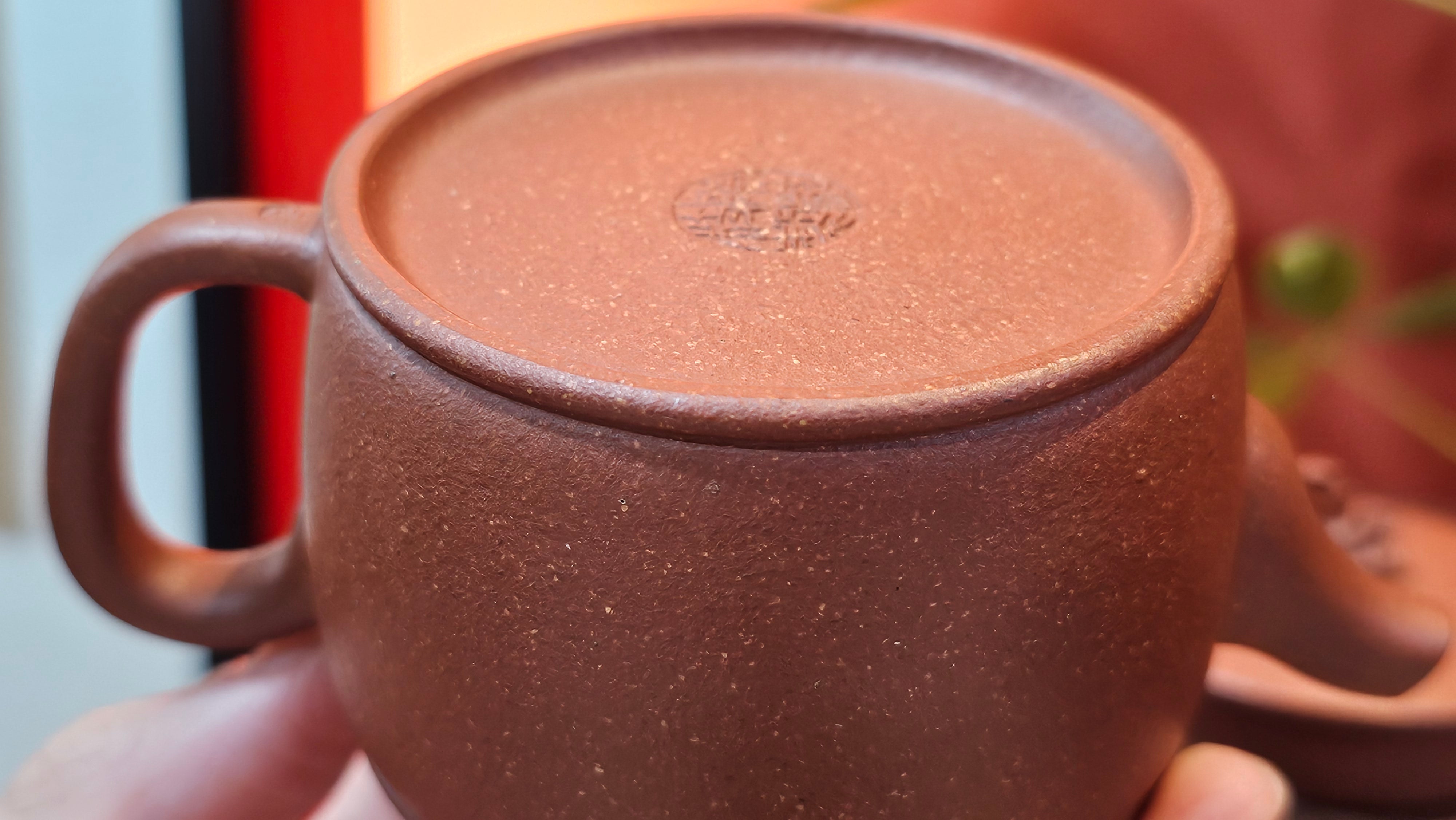 Han Wa 汉瓦 (Tai Hu Shi Knob 太湖石钮), 144.3ml, Hong Jiang Po Ni, by Craftsman Chen Gui Zhi (Red JiangPoNi rarer than Yellow JiangPoNi, XiaoMeiYao & ZhaoZhuang ZhuNi)~Congratulations to Ms J.P.! 14058hrs 16th August 2025! Salem, OR!