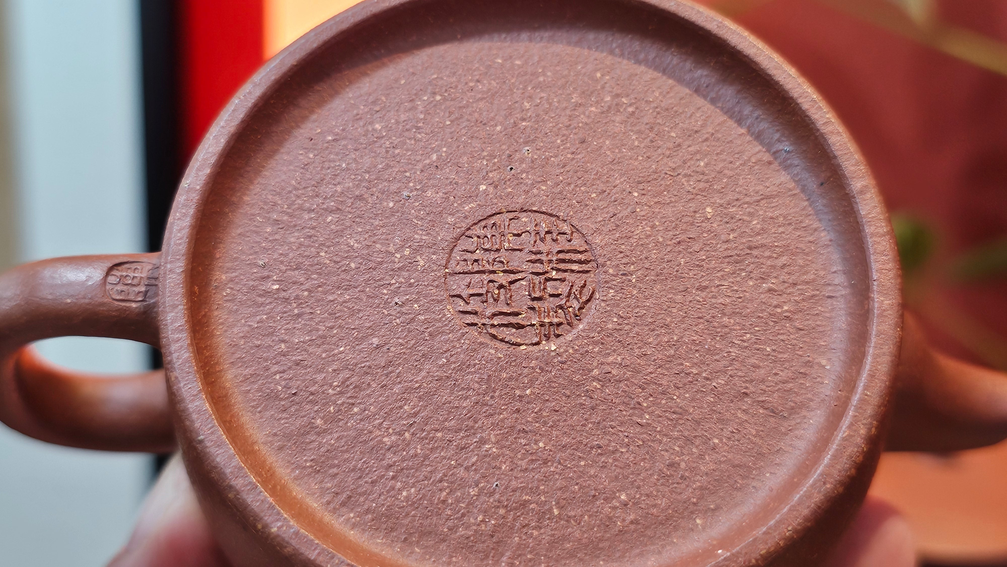 Han Wa 汉瓦 (Tai Hu Shi Knob 太湖石钮), 144.3ml, Hong Jiang Po Ni, by Craftsman Chen Gui Zhi (Red JiangPoNi rarer than Yellow JiangPoNi, XiaoMeiYao & ZhaoZhuang ZhuNi)~Congratulations to Ms J.P.! 14058hrs 16th August 2025! Salem, OR!