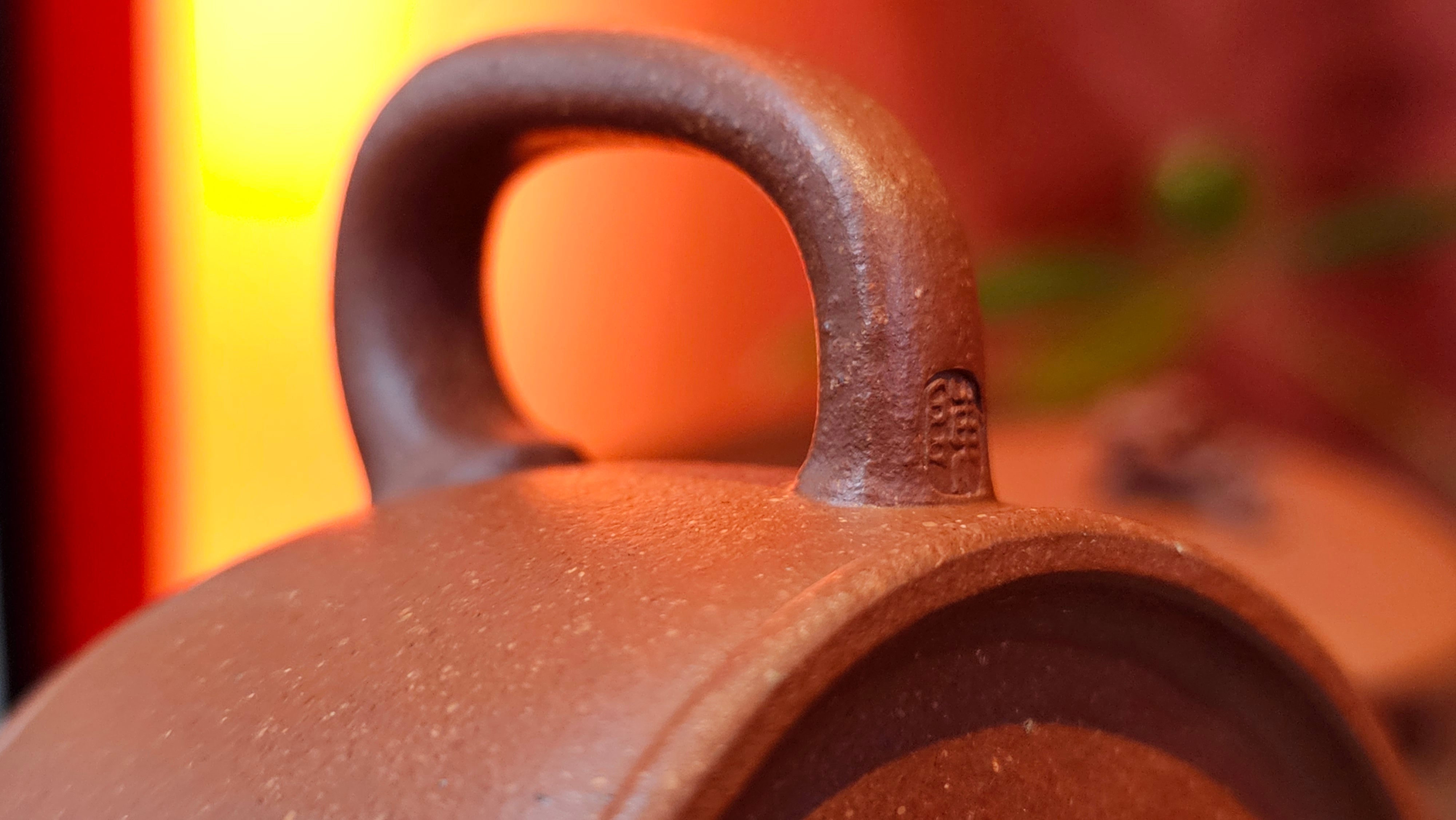 Han Wa 汉瓦 (Tai Hu Shi Knob 太湖石钮), 144.3ml, Hong Jiang Po Ni, by Craftsman Chen Gui Zhi (Red JiangPoNi rarer than Yellow JiangPoNi, XiaoMeiYao & ZhaoZhuang ZhuNi)~Congratulations to Ms J.P.! 14058hrs 16th August 2025! Salem, OR!