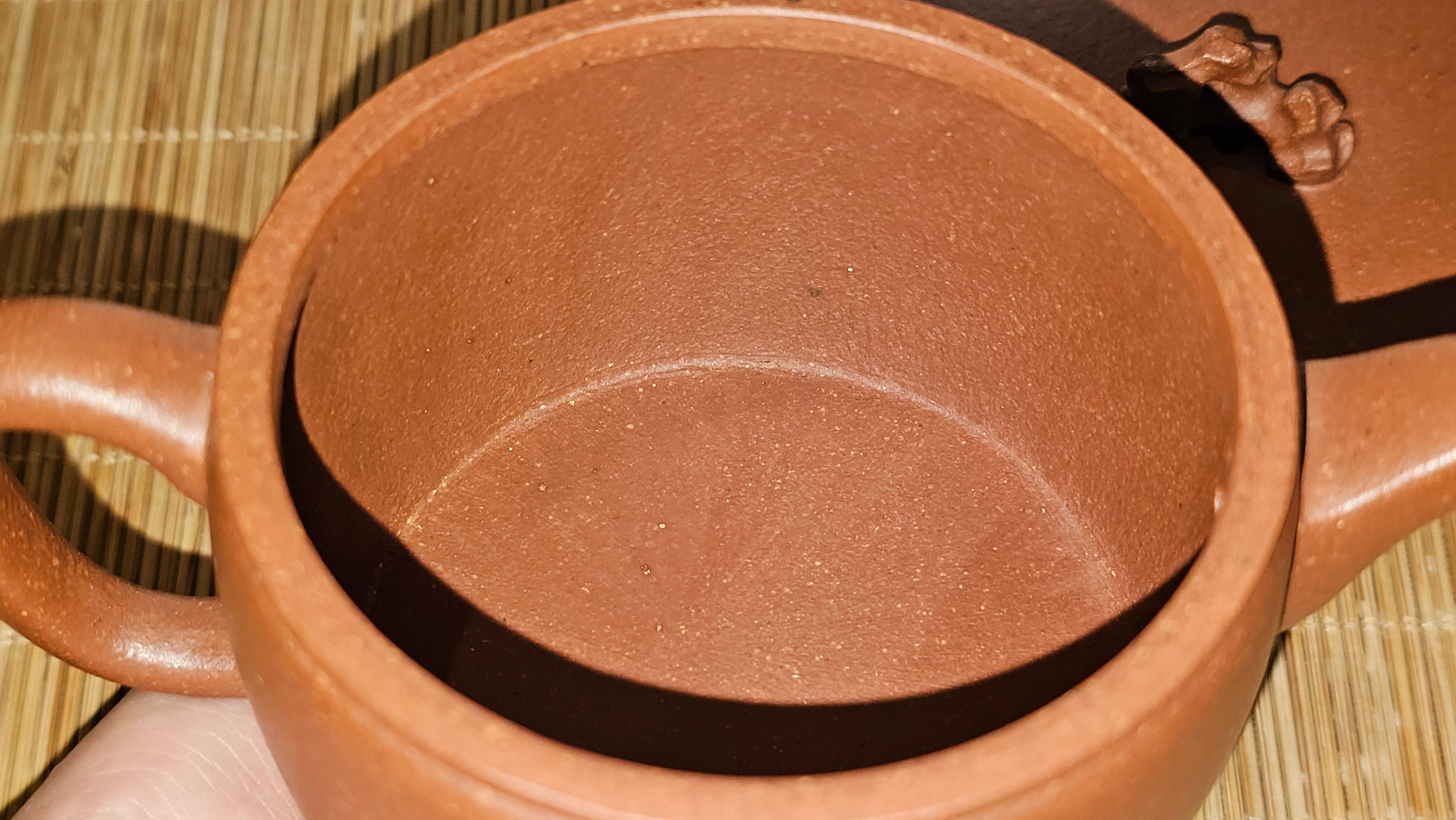 Han Wa 汉瓦 (Tai Hu Shi Knob 太湖石钮), 144.3ml, Hong Jiang Po Ni, by Craftsman Chen Gui Zhi (Red JiangPoNi rarer than Yellow JiangPoNi, XiaoMeiYao & ZhaoZhuang ZhuNi)~Congratulations to Ms J.P.! 14058hrs 16th August 2025! Salem, OR!