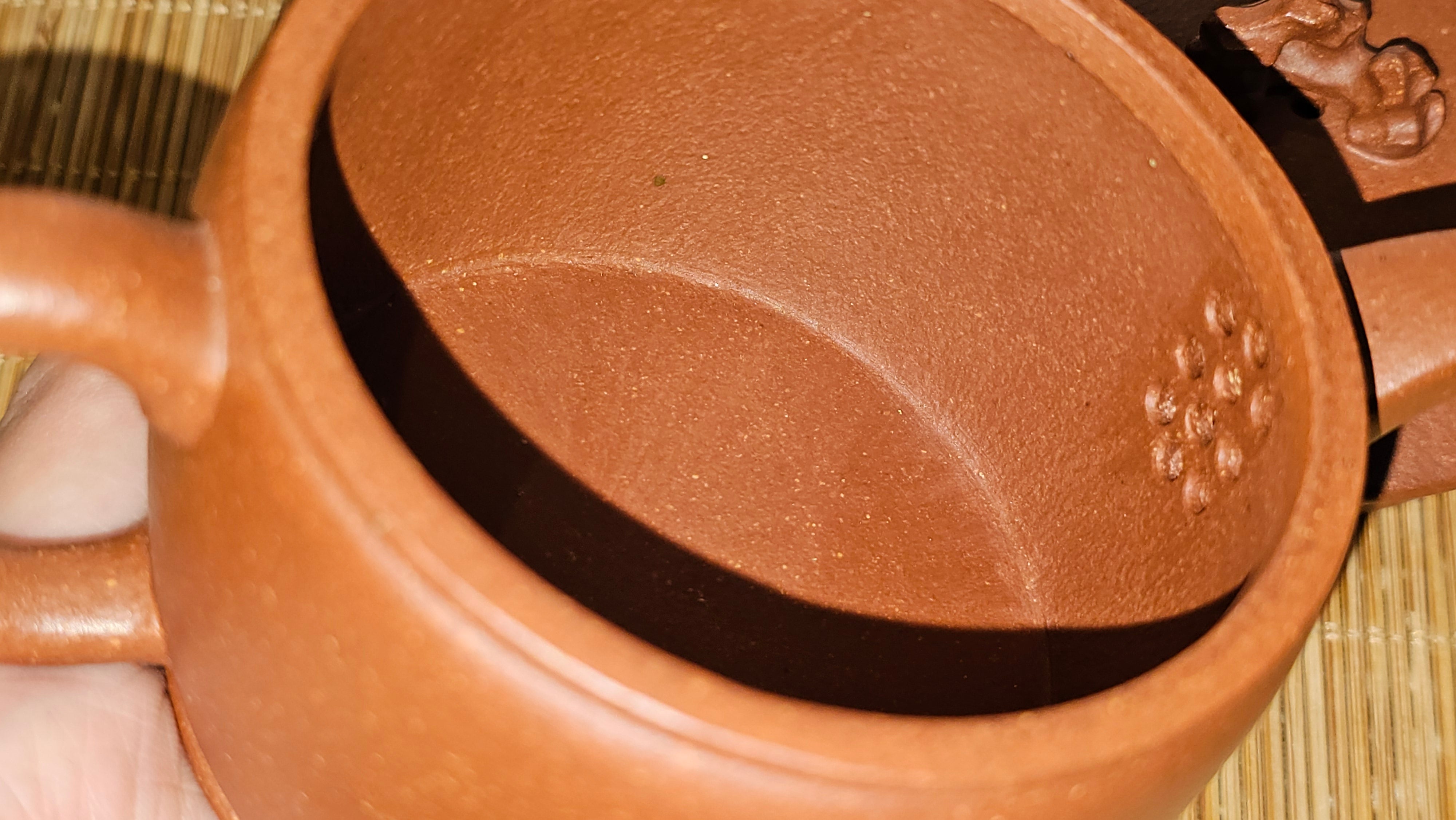 Han Wa 汉瓦 (Tai Hu Shi Knob 太湖石钮), 144.3ml, Hong Jiang Po Ni, by Craftsman Chen Gui Zhi (Red JiangPoNi rarer than Yellow JiangPoNi, XiaoMeiYao & ZhaoZhuang ZhuNi)~Congratulations to Ms J.P.! 14058hrs 16th August 2025! Salem, OR!