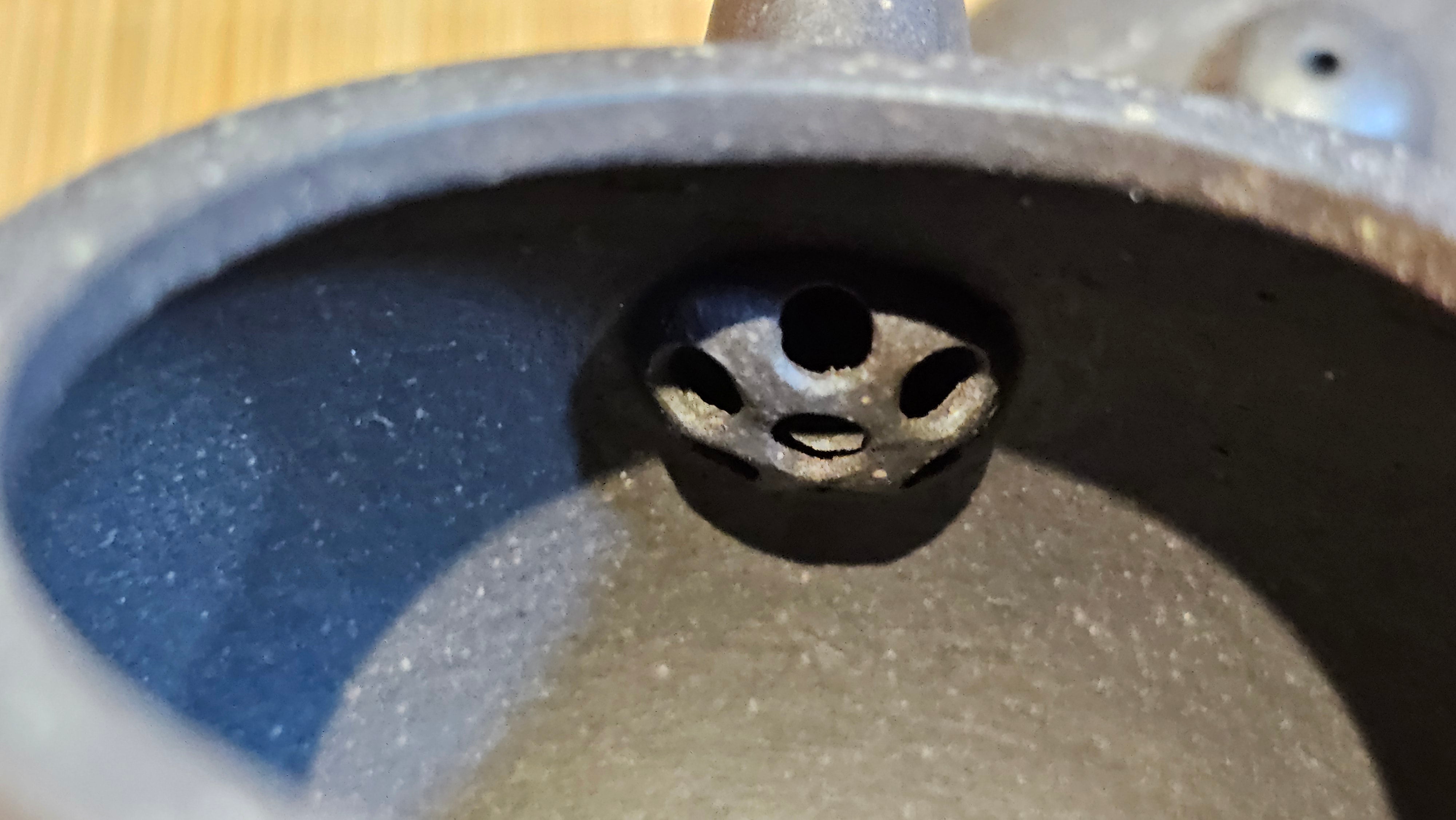 Du Zhi Hu《笃志壶》, 171.6ml, Hei Zi Ni 黑紫泥, by our Craftsman Zhang Huan 张欢, Calligraphy and Plum Blossoms Engraving by Craftsman Yi Cheng 逸成 ~ Congratulations!to Ms S.M.! 1722hrs 14th August 2025, Velden! The Netherlands🇳🇱!