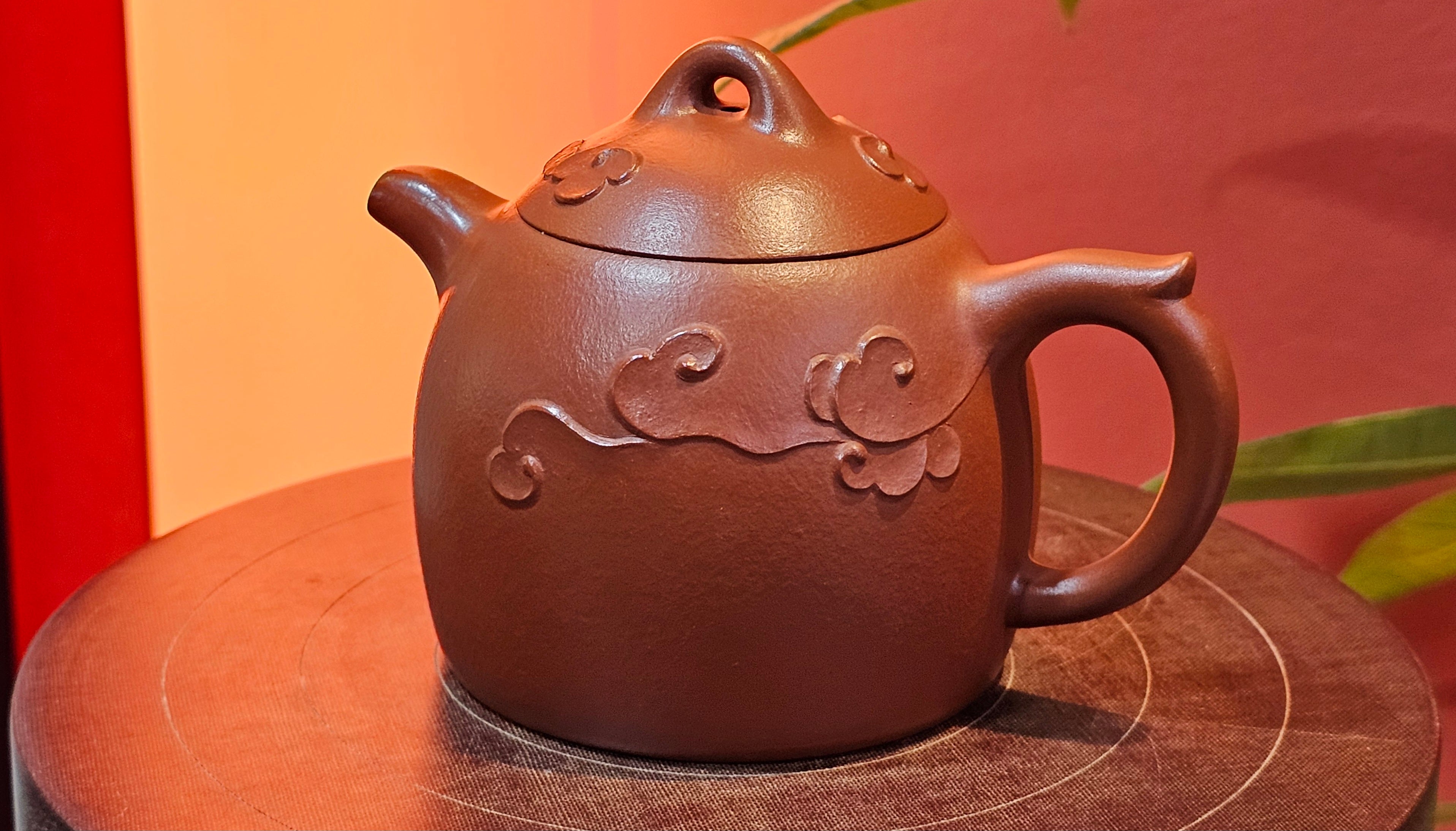 Qin Quan 秦权, with Oriental Clouds Embellishments 云朵贴花工艺, 196.9ml, Xiao Mei Yao Zhu Ni , by Craftsman Chen Yue Fei 陈跃飞 ~ Congratulations to Ms J.P.! 14058hrs 16th August 2025! Salem, OR!