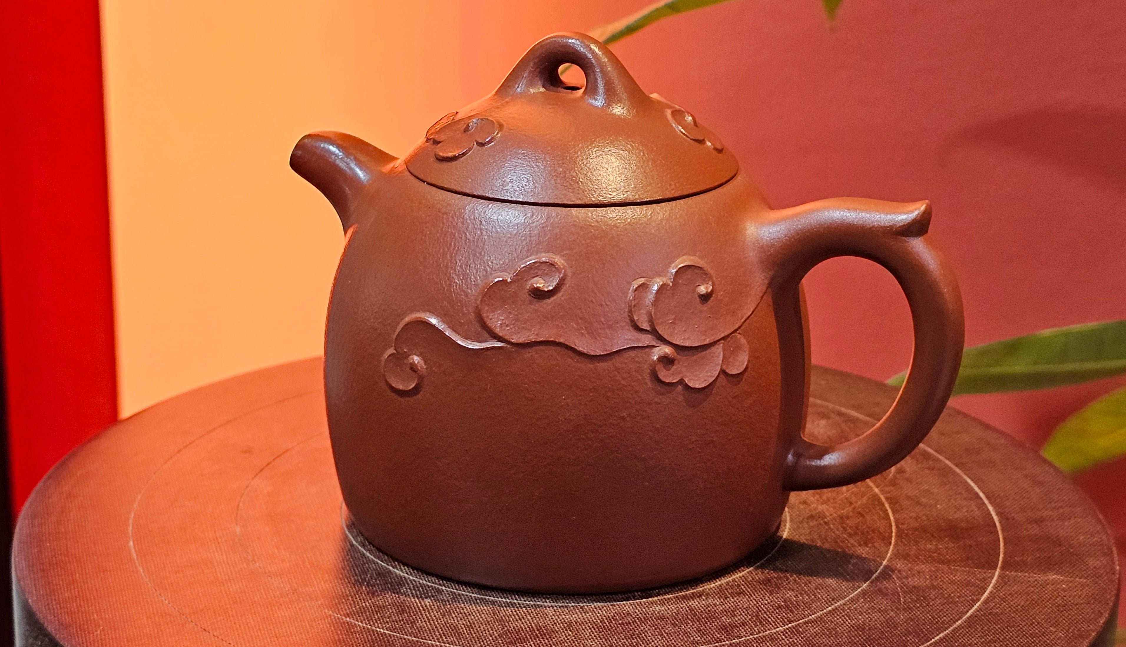 Qin Quan 秦权, with Oriental Clouds Embellishments 云朵贴花工艺, 196.9ml, Xiao Mei Yao Zhu Ni , by Craftsman Chen Yue Fei 陈跃飞 ~ Congratulations to Ms J.P.! 14058hrs 16th August 2025! Salem, OR!