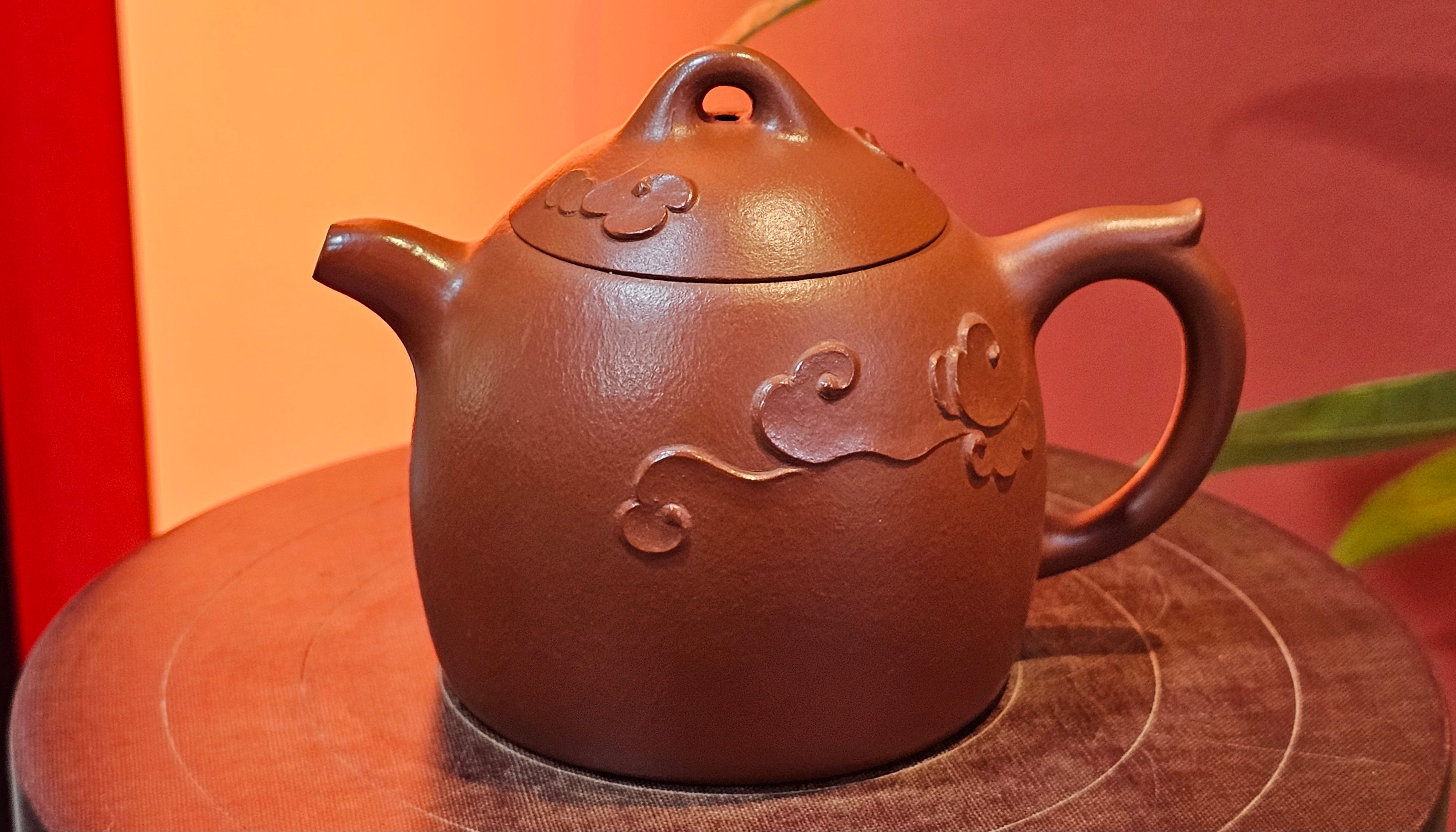 Qin Quan 秦权, with Oriental Clouds Embellishments 云朵贴花工艺, 196.9ml, Xiao Mei Yao Zhu Ni , by Craftsman Chen Yue Fei 陈跃飞 ~ Congratulations to Ms J.P.! 14058hrs 16th August 2025! Salem, OR!