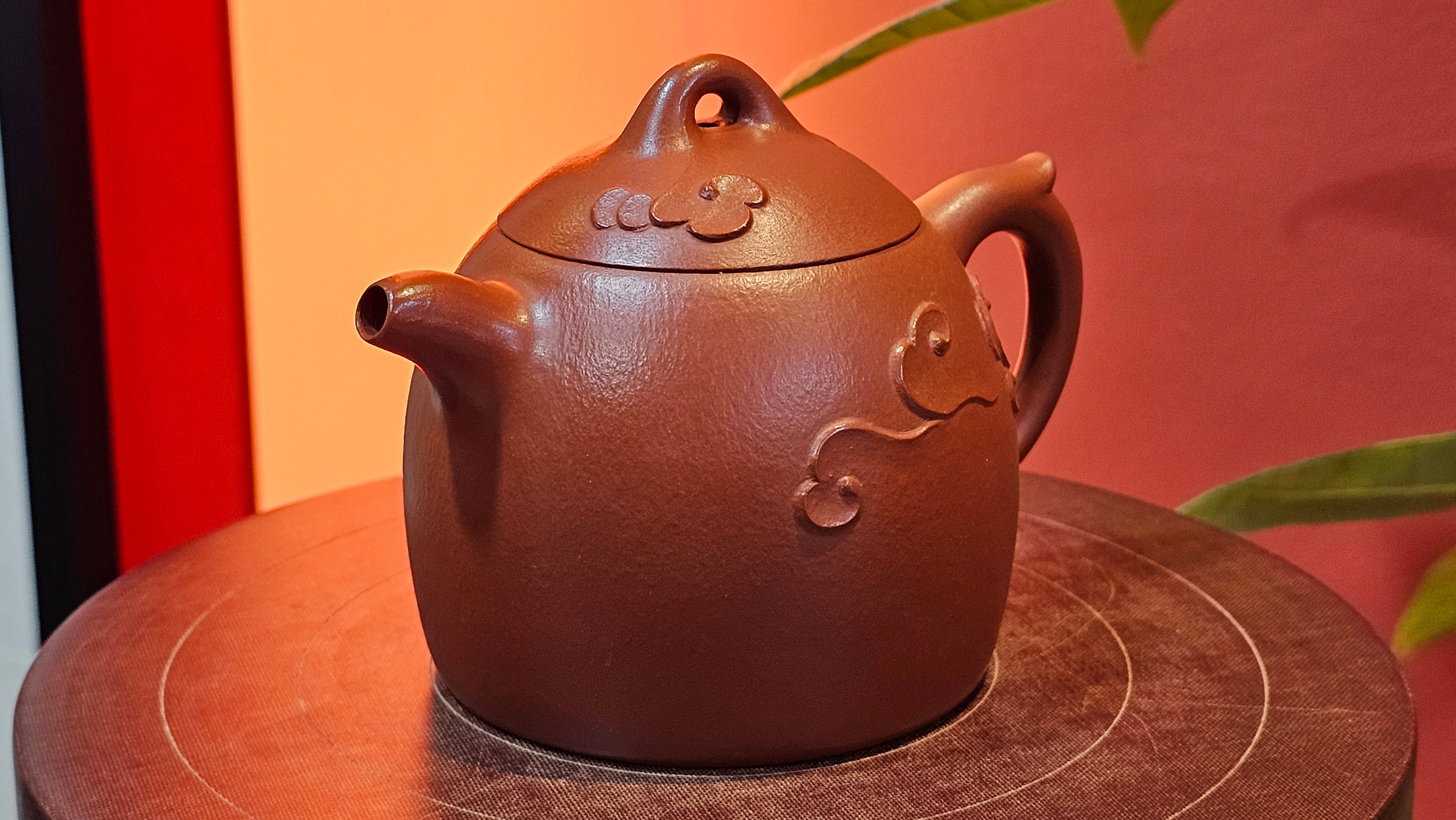 Qin Quan 秦权, with Oriental Clouds Embellishments 云朵贴花工艺, 196.9ml, Xiao Mei Yao Zhu Ni , by Craftsman Chen Yue Fei 陈跃飞 ~ Congratulations to Ms J.P.! 14058hrs 16th August 2025! Salem, OR!