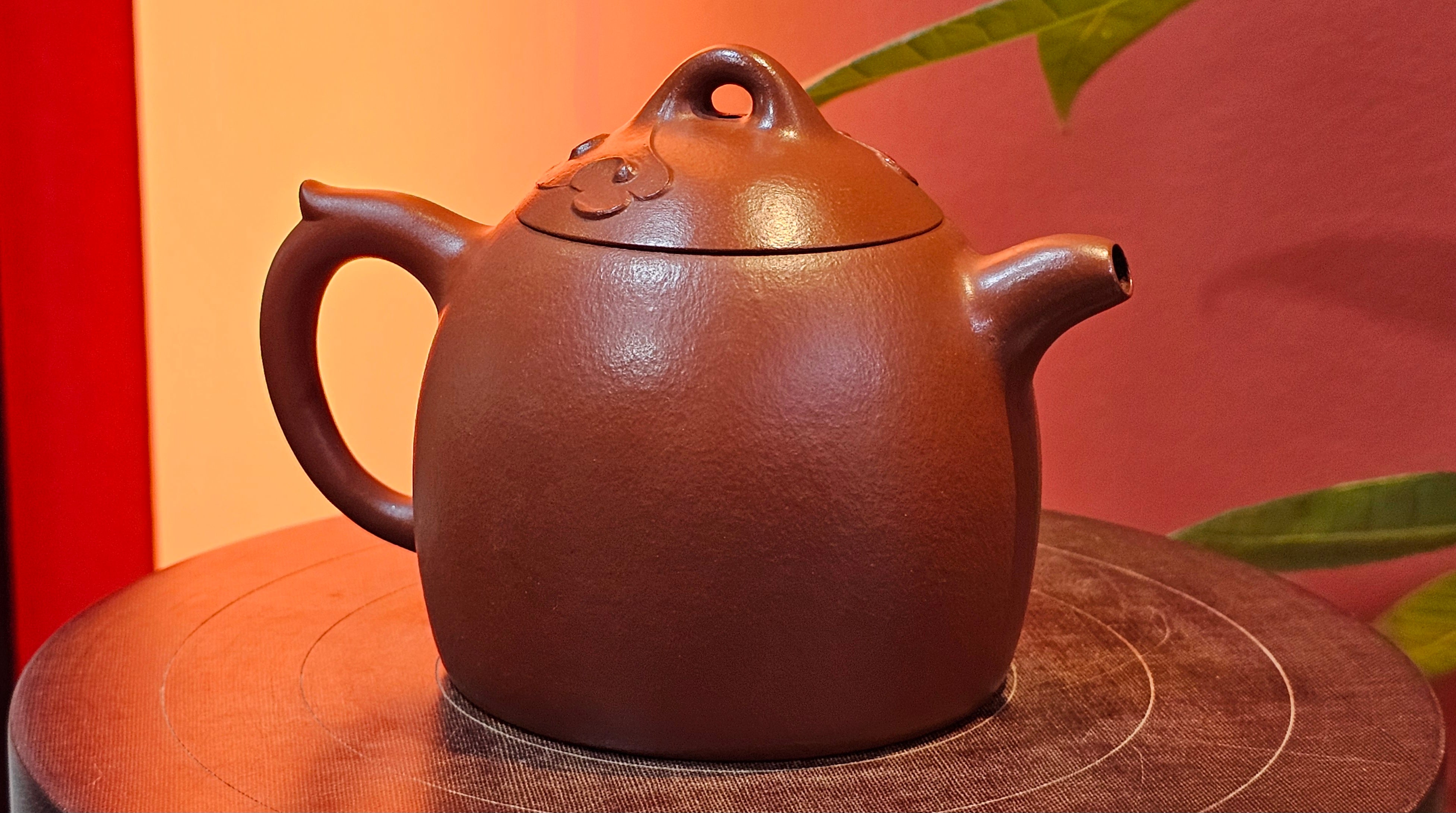 Qin Quan 秦权, with Oriental Clouds Embellishments 云朵贴花工艺, 196.9ml, Xiao Mei Yao Zhu Ni , by Craftsman Chen Yue Fei 陈跃飞 ~ Congratulations to Ms J.P.! 14058hrs 16th August 2025! Salem, OR!