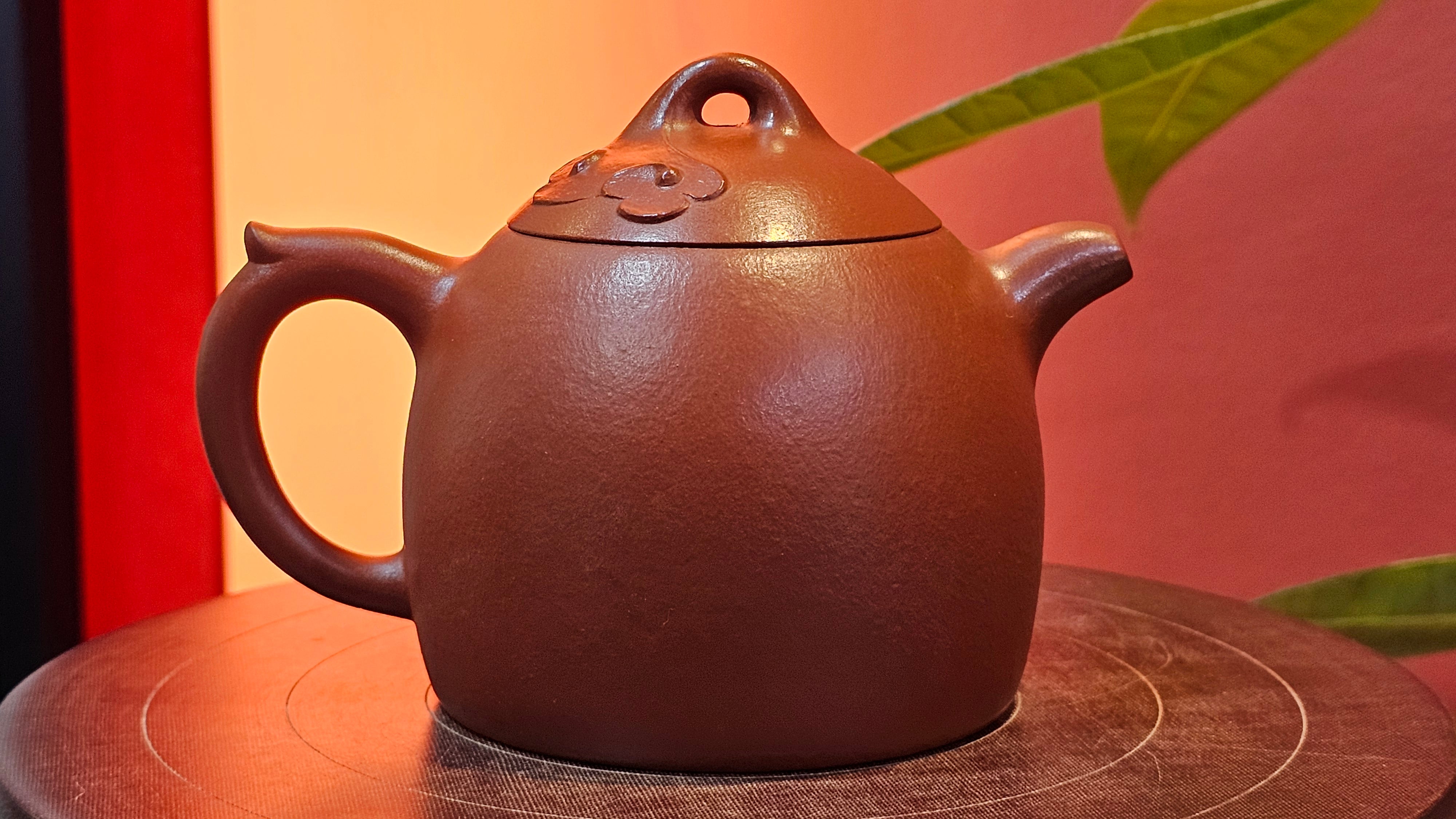 Qin Quan 秦权, with Oriental Clouds Embellishments 云朵贴花工艺, 196.9ml, Xiao Mei Yao Zhu Ni , by Craftsman Chen Yue Fei 陈跃飞 ~ Congratulations to Ms J.P.! 14058hrs 16th August 2025! Salem, OR!