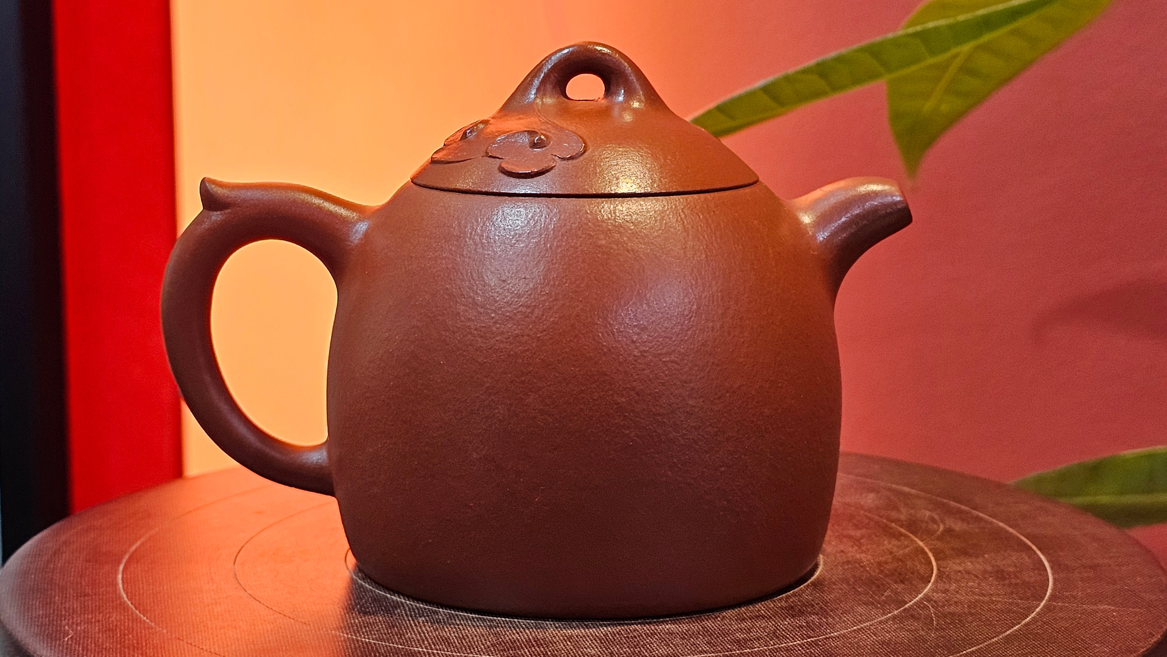 Qin Quan 秦权, with Oriental Clouds Embellishments 云朵贴花工艺, 196.9ml, Xiao Mei Yao Zhu Ni , by Craftsman Chen Yue Fei 陈跃飞 ~ Congratulations to Ms J.P.! 14058hrs 16th August 2025! Salem, OR!