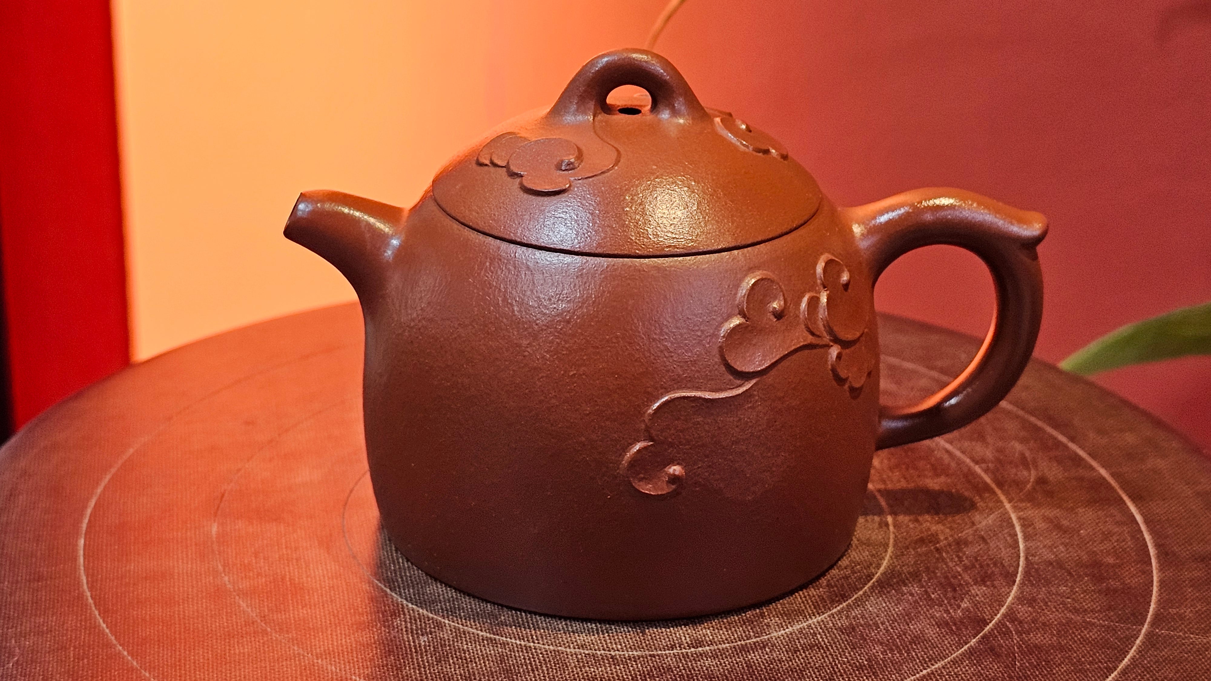 Mini! Qin Quan 秦权, with Oriental Clouds Embellishments 云朵贴花工艺, 115.5ml, Xiao Mei Yao Zhu Ni , by Craftsman Chen Yue Fei 陈跃飞 ~ Congratulations to Mr M.S.! 2049hrs!15th August 2025, Southbury, CT!