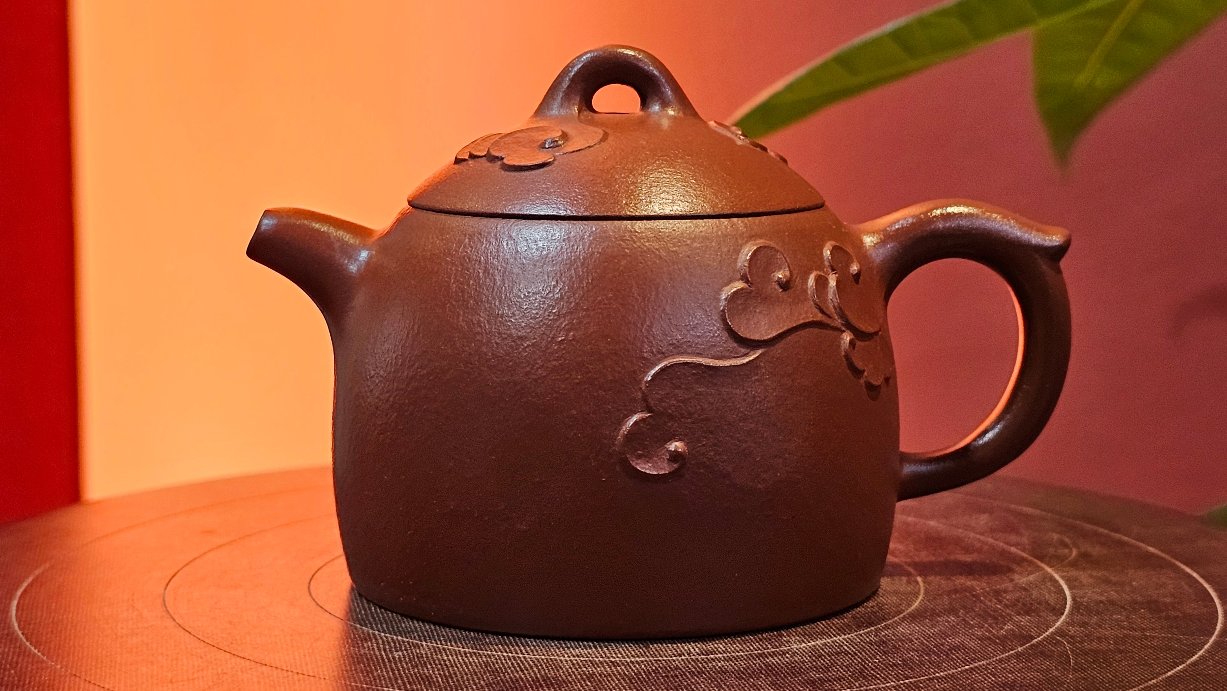 Mini! Qin Quan 秦权, with Oriental Clouds Embellishments 云朵贴花工艺, 115.5ml, Xiao Mei Yao Zhu Ni , by Craftsman Chen Yue Fei 陈跃飞 ~ Congratulations to Mr M.S.! 2049hrs!15th August 2025, Southbury, CT!