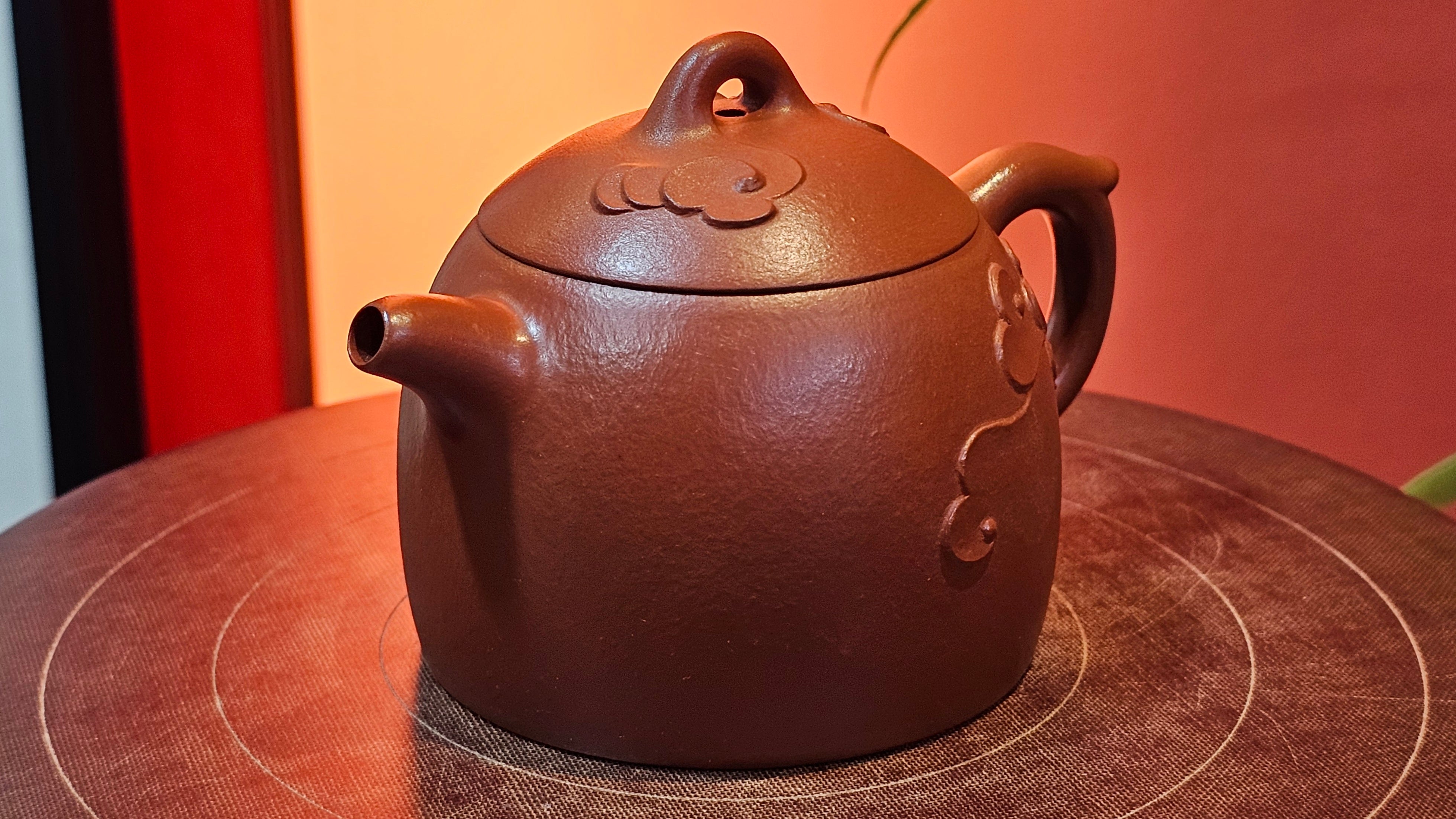 Mini! Qin Quan 秦权, with Oriental Clouds Embellishments 云朵贴花工艺, 115.5ml, Xiao Mei Yao Zhu Ni , by Craftsman Chen Yue Fei 陈跃飞 ~ Congratulations to Mr M.S.! 2049hrs!15th August 2025, Southbury, CT!