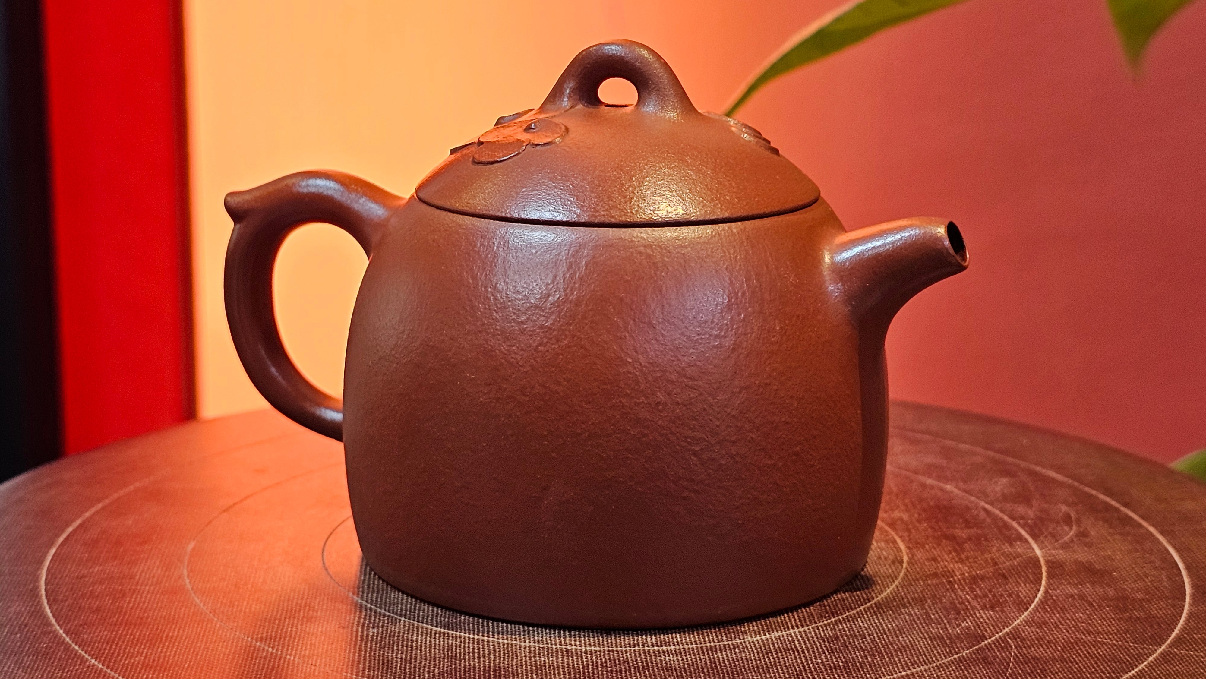 Mini! Qin Quan 秦权, with Oriental Clouds Embellishments 云朵贴花工艺, 115.5ml, Xiao Mei Yao Zhu Ni , by Craftsman Chen Yue Fei 陈跃飞 ~ Congratulations to Mr M.S.! 2049hrs!15th August 2025, Southbury, CT!