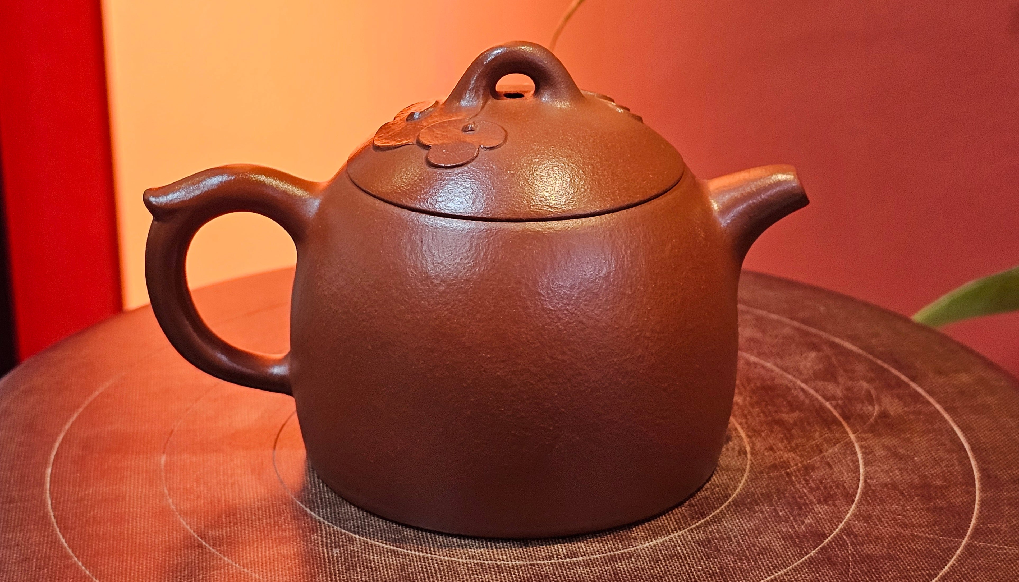 Mini! Qin Quan 秦权, with Oriental Clouds Embellishments 云朵贴花工艺, 115.5ml, Xiao Mei Yao Zhu Ni , by Craftsman Chen Yue Fei 陈跃飞 ~ Congratulations to Mr M.S.! 2049hrs!15th August 2025, Southbury, CT!