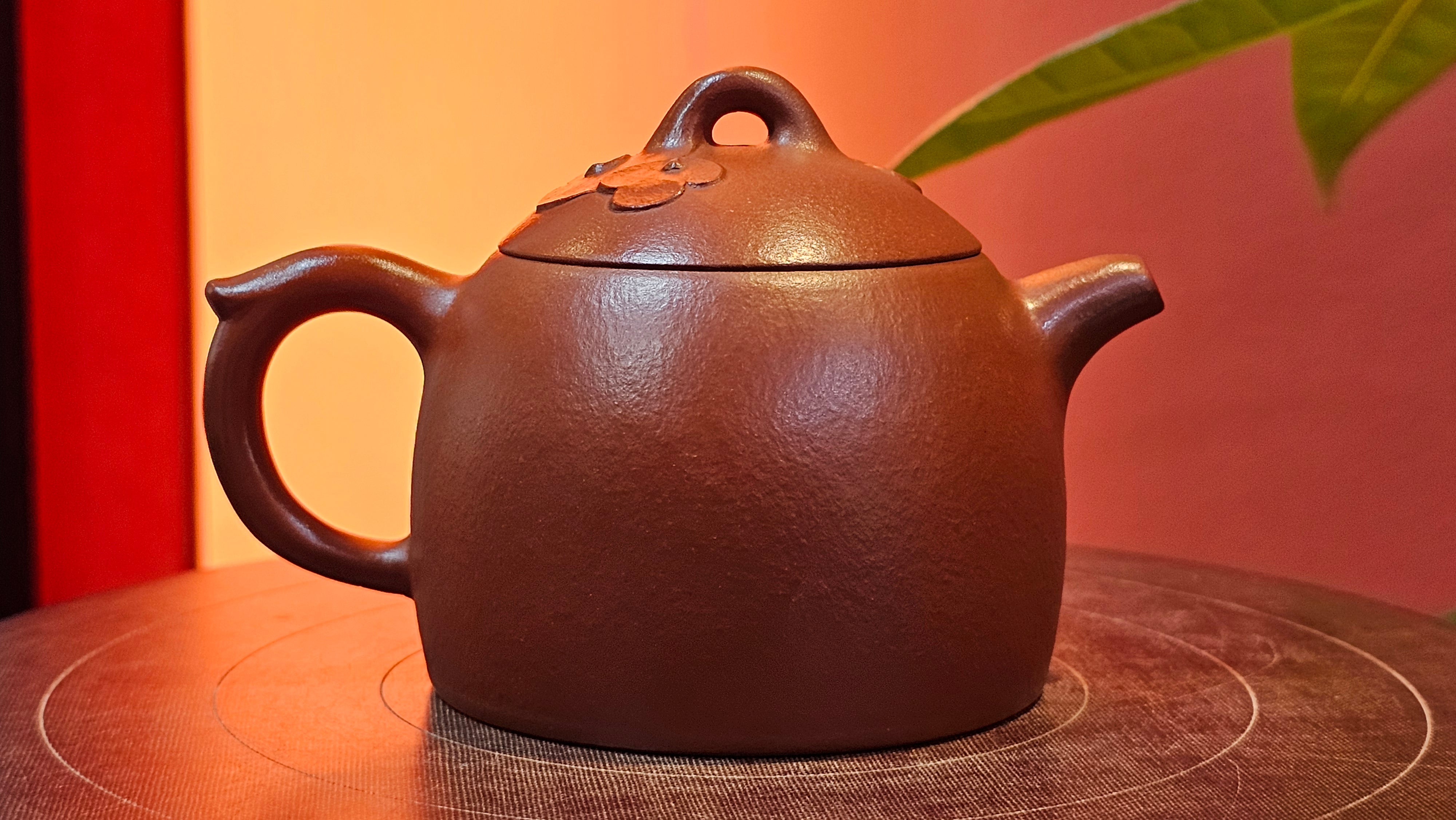 Mini! Qin Quan 秦权, with Oriental Clouds Embellishments 云朵贴花工艺, 115.5ml, Xiao Mei Yao Zhu Ni , by Craftsman Chen Yue Fei 陈跃飞 ~ Congratulations to Mr M.S.! 2049hrs!15th August 2025, Southbury, CT!