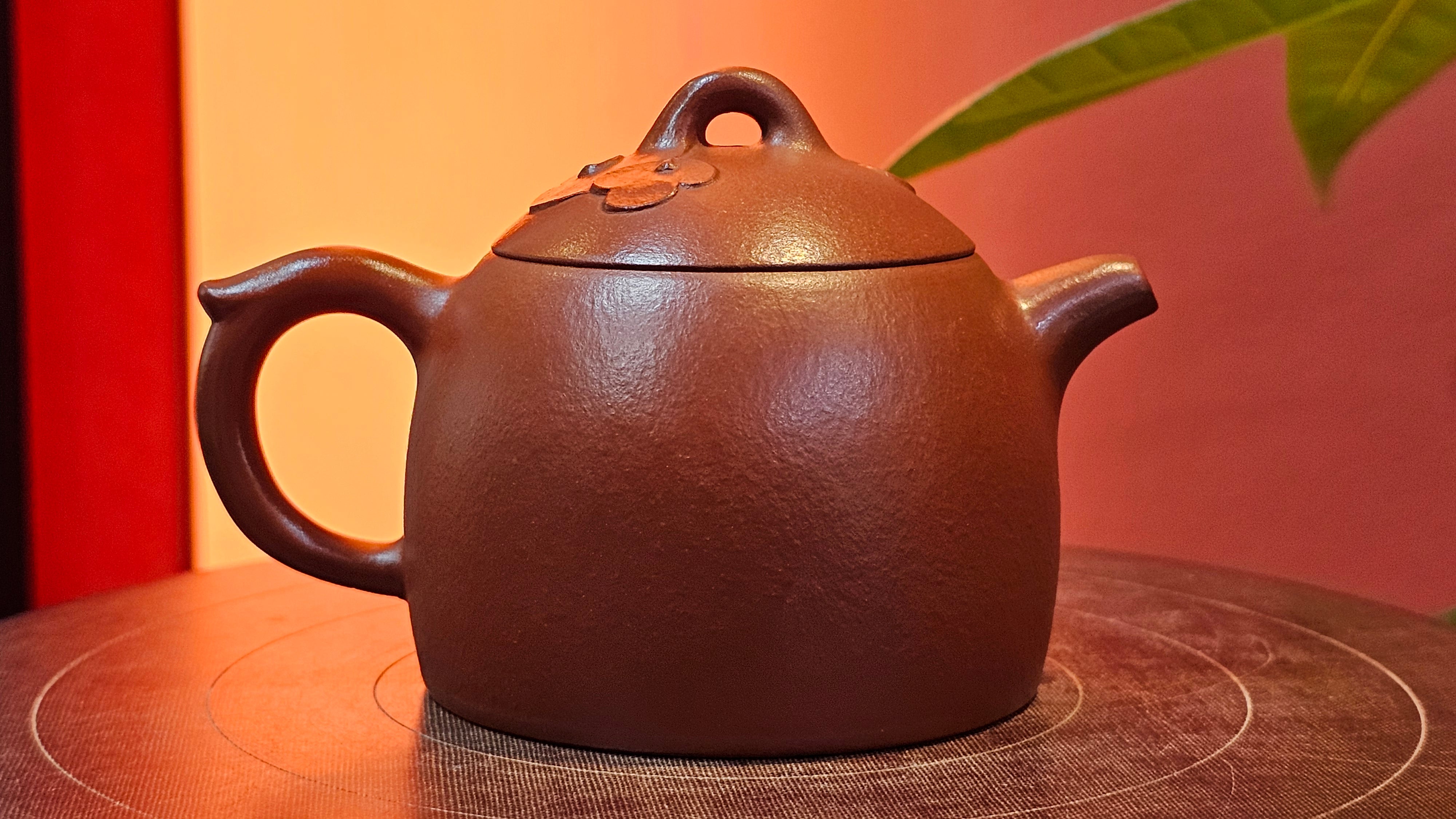 Mini! Qin Quan 秦权, with Oriental Clouds Embellishments 云朵贴花工艺, 115.5ml, Xiao Mei Yao Zhu Ni , by Craftsman Chen Yue Fei 陈跃飞 ~ Congratulations to Mr M.S.! 2049hrs!15th August 2025, Southbury, CT!