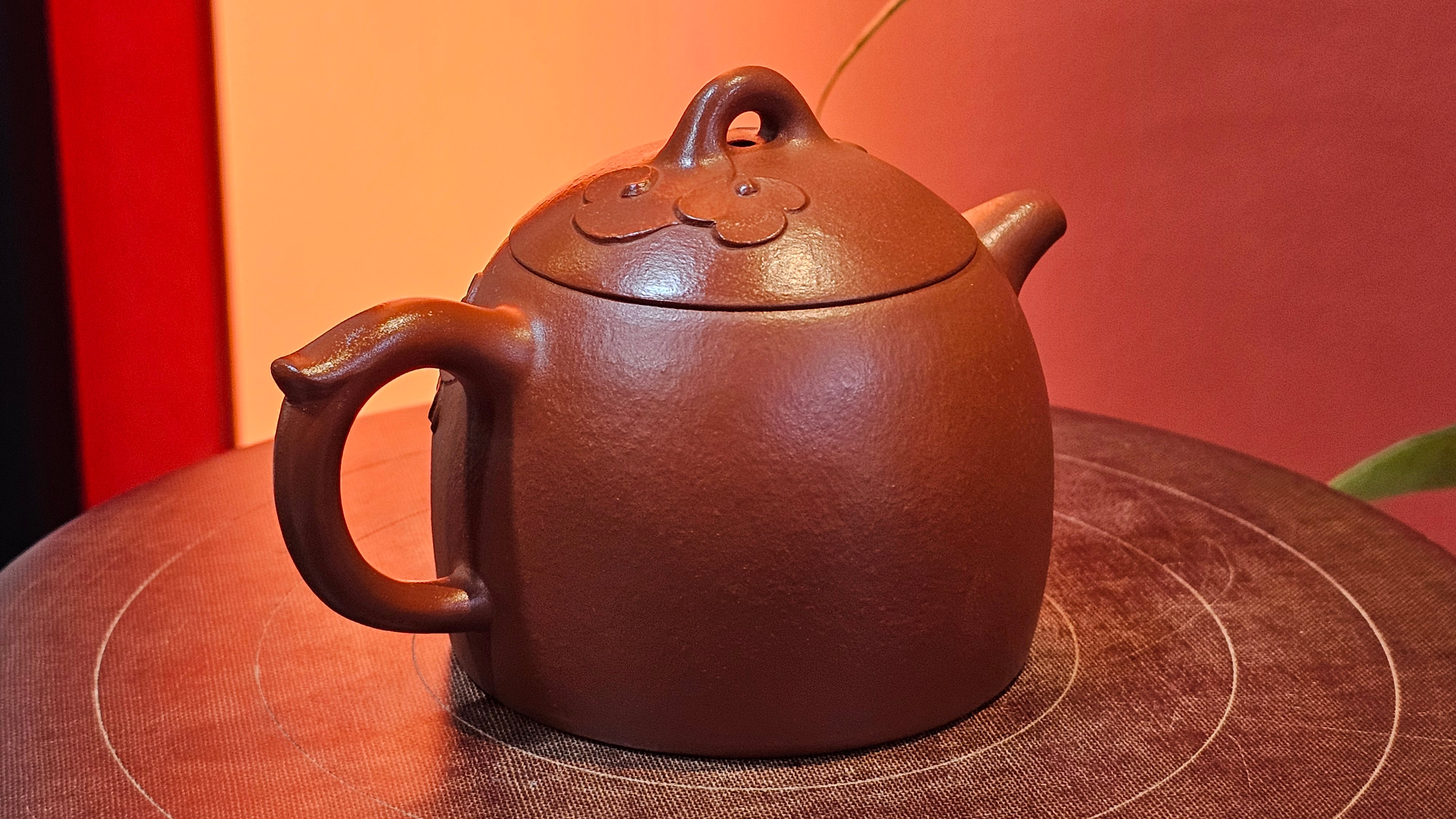 Mini! Qin Quan 秦权, with Oriental Clouds Embellishments 云朵贴花工艺, 115.5ml, Xiao Mei Yao Zhu Ni , by Craftsman Chen Yue Fei 陈跃飞 ~ Congratulations to Mr M.S.! 2049hrs!15th August 2025, Southbury, CT!