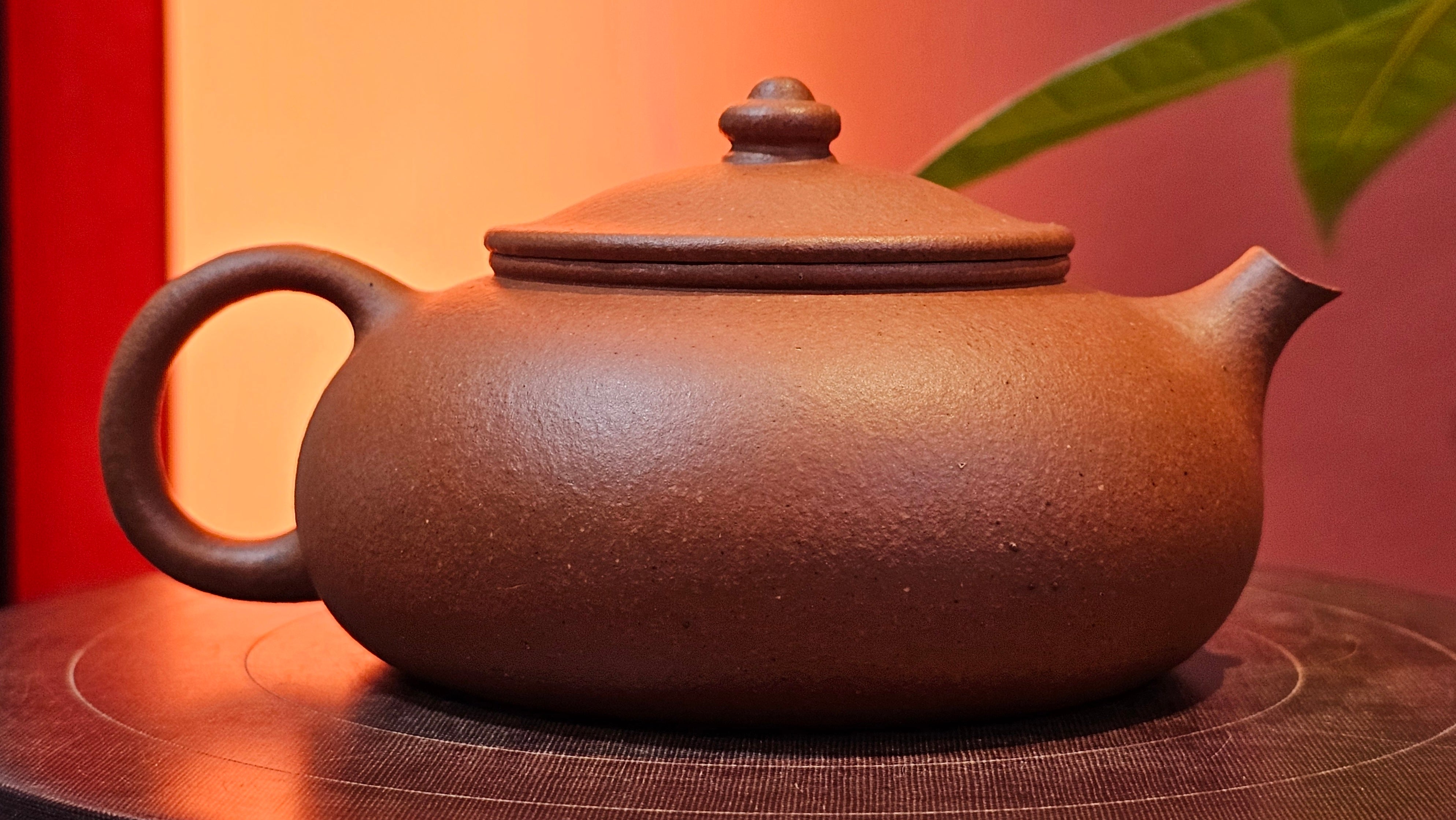 Han Jiang 寒江, 209.3ml, rare Zhu Sha 朱砂 (highest granularity form of ZhuNi), by Craftsman Gu Xiao Ming 顾小明 ~ Congratulations to Mr K.B.! 1555hrs 26th August 2025, Lake Oswego! OR!