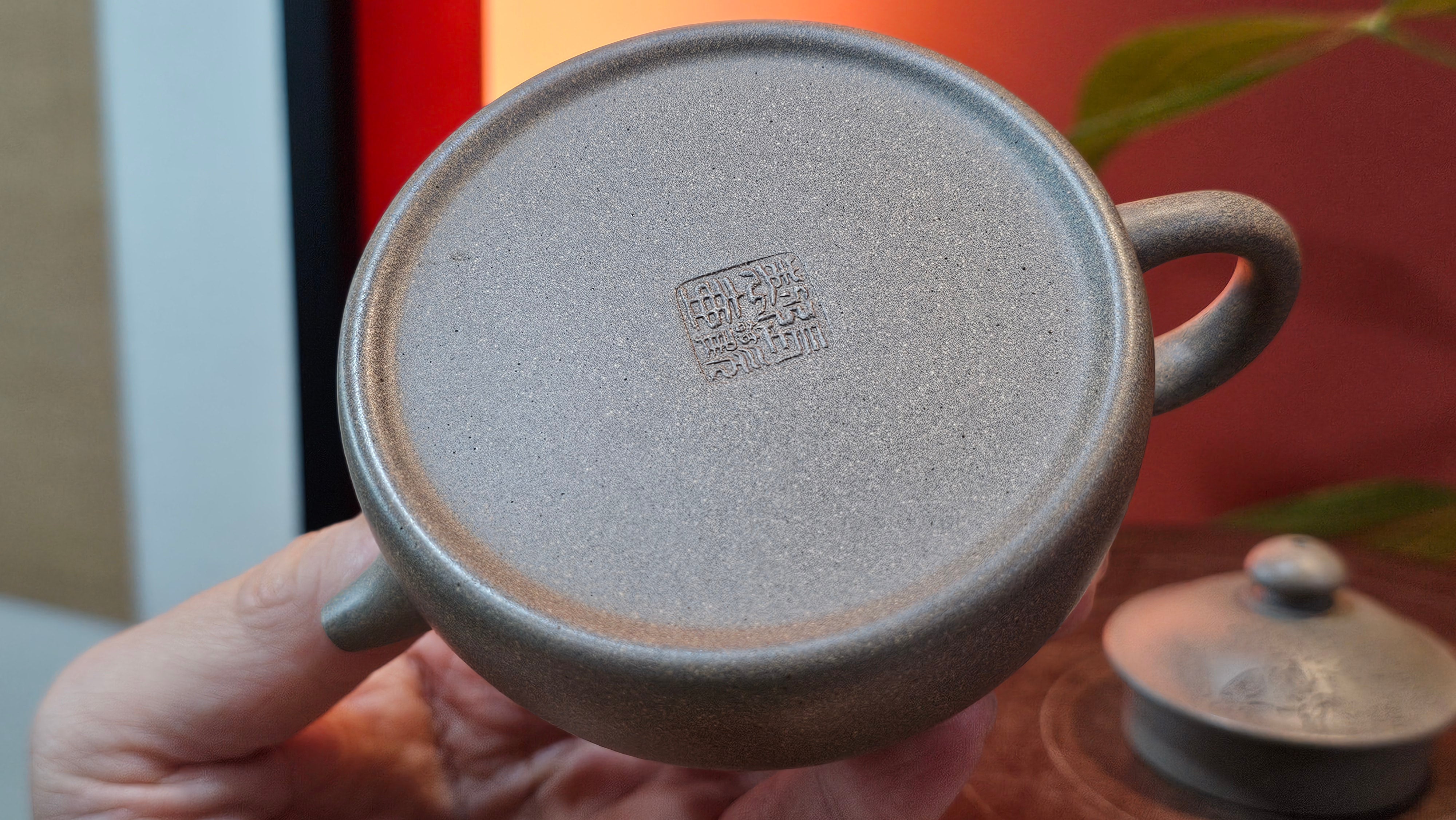 Ban Yue Hu《半月壶》~ "Half Moon Pot", 133.7ml, Qing Hui Duan 青灰段泥, by our Craftsman Zhang Huan 张欢, "Qing Gong Tu" 清供图 Engraving by Craftsman Nan Shan Lao Ren 南山老人 ~!Congratulations to Mr J.S.! 1114hrs 15th August 2025, Chicago, IL!