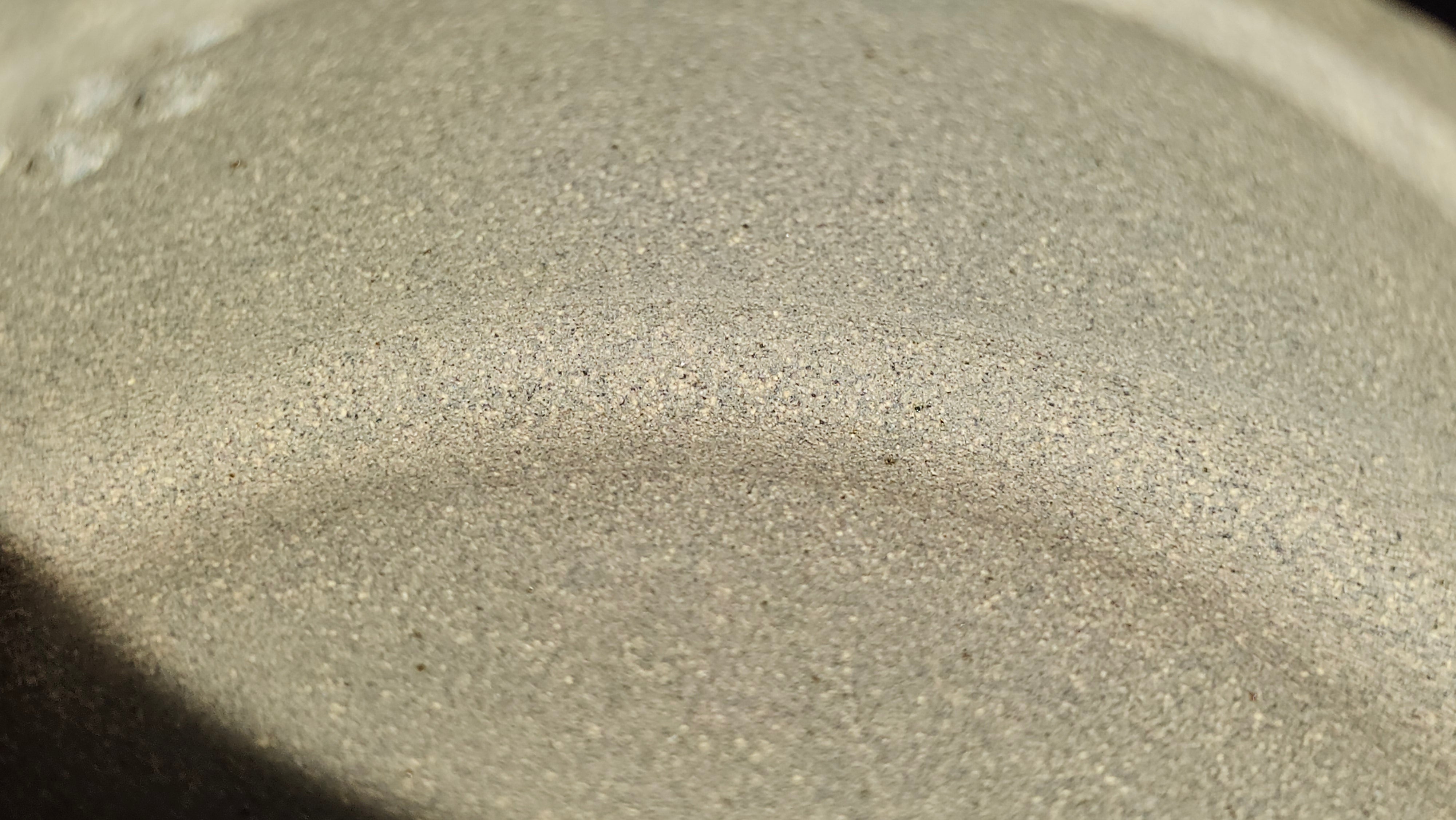 Ban Yue Hu《半月壶》~ "Half Moon Pot", 133.7ml, Qing Hui Duan 青灰段泥, by our Craftsman Zhang Huan 张欢, "Qing Gong Tu" 清供图 Engraving by Craftsman Nan Shan Lao Ren 南山老人 ~!Congratulations to Mr J.S.! 1114hrs 15th August 2025, Chicago, IL!