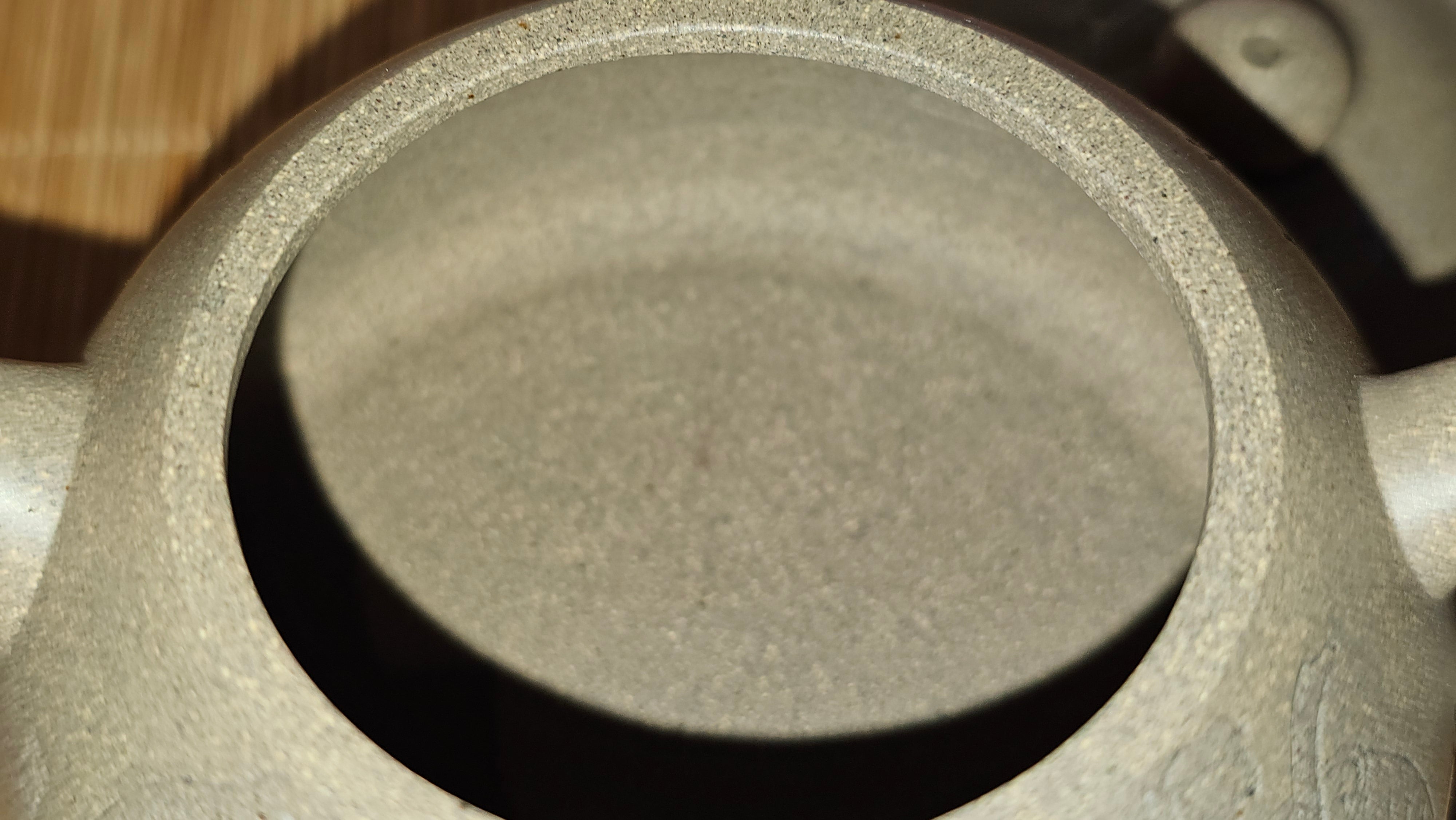 Ban Yue Hu《半月壶》~ "Half Moon Pot", 133.7ml, Qing Hui Duan 青灰段泥, by our Craftsman Zhang Huan 张欢, "Qing Gong Tu" 清供图 Engraving by Craftsman Nan Shan Lao Ren 南山老人 ~!Congratulations to Mr J.S.! 1114hrs 15th August 2025, Chicago, IL!