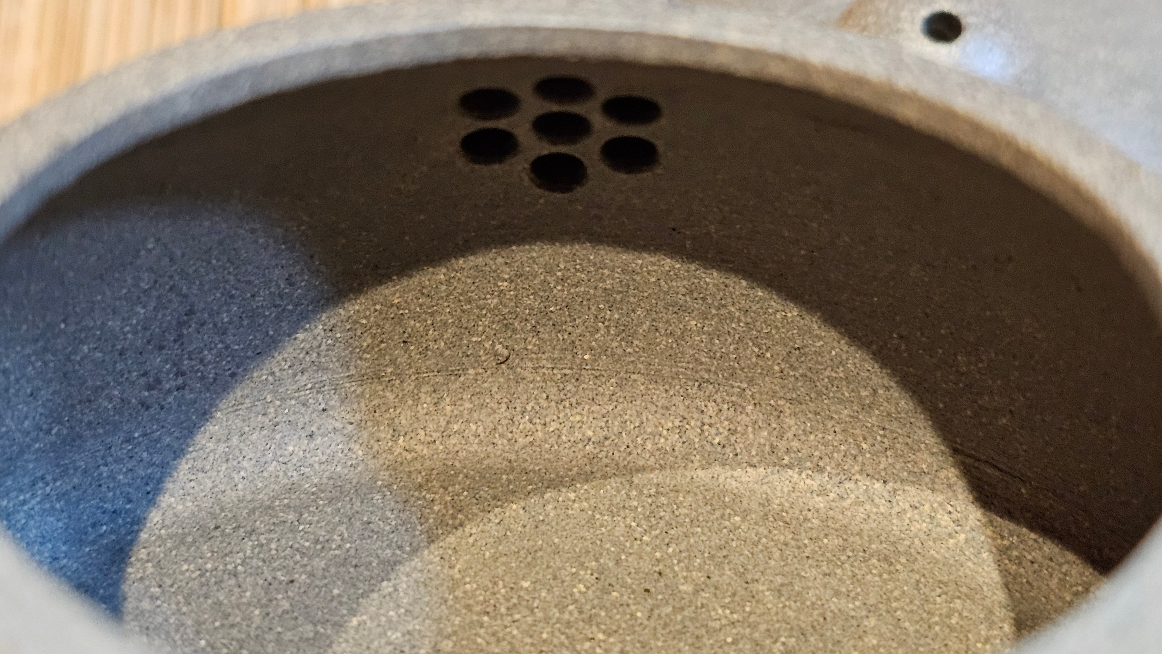 Ban Yue Hu《半月壶》~ "Half Moon Pot", 133.7ml, Qing Hui Duan 青灰段泥, by our Craftsman Zhang Huan 张欢, "Qing Gong Tu" 清供图 Engraving by Craftsman Nan Shan Lao Ren 南山老人 ~!Congratulations to Mr J.S.! 1114hrs 15th August 2025, Chicago, IL!