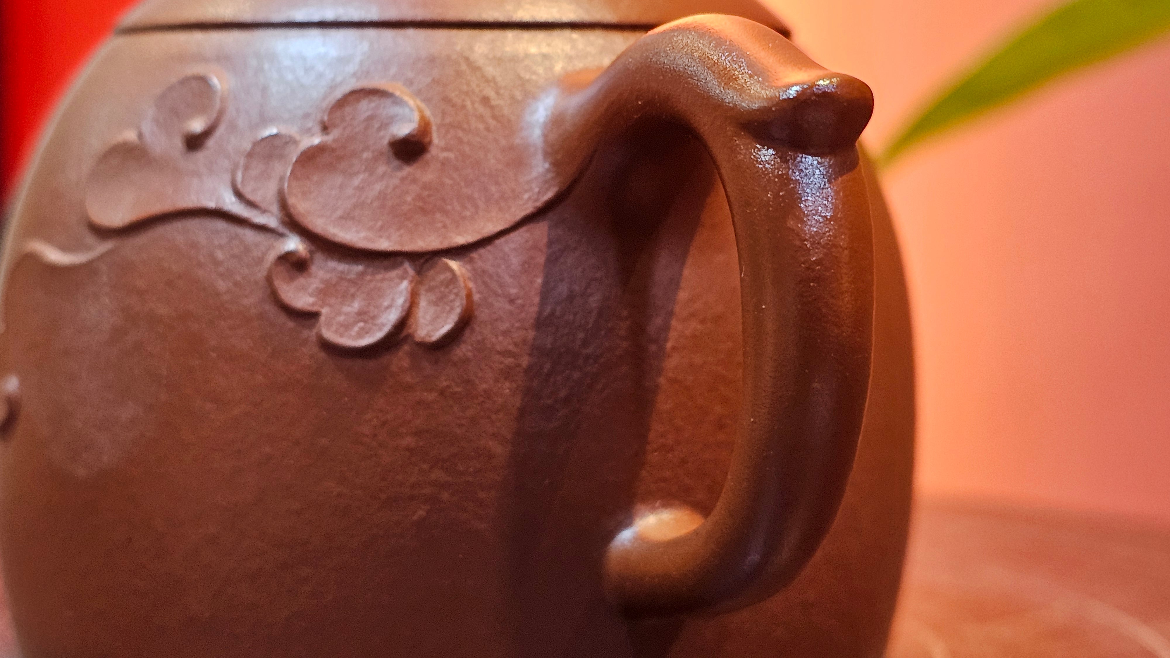 Mini! Qin Quan 秦权, with Oriental Clouds Embellishments 云朵贴花工艺, 115.5ml, Xiao Mei Yao Zhu Ni , by Craftsman Chen Yue Fei 陈跃飞 ~ Congratulations to Mr M.S.! 2049hrs!15th August 2025, Southbury, CT!