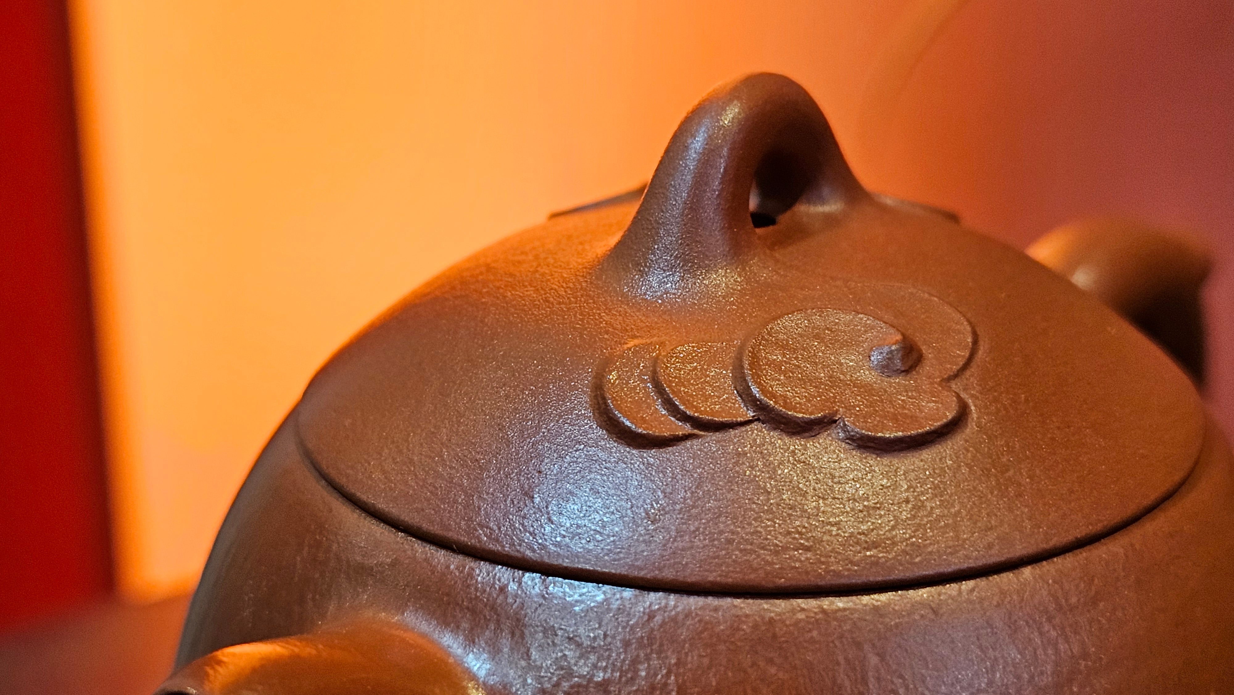 Mini! Qin Quan 秦权, with Oriental Clouds Embellishments 云朵贴花工艺, 115.5ml, Xiao Mei Yao Zhu Ni , by Craftsman Chen Yue Fei 陈跃飞 ~ Congratulations to Mr M.S.! 2049hrs!15th August 2025, Southbury, CT!