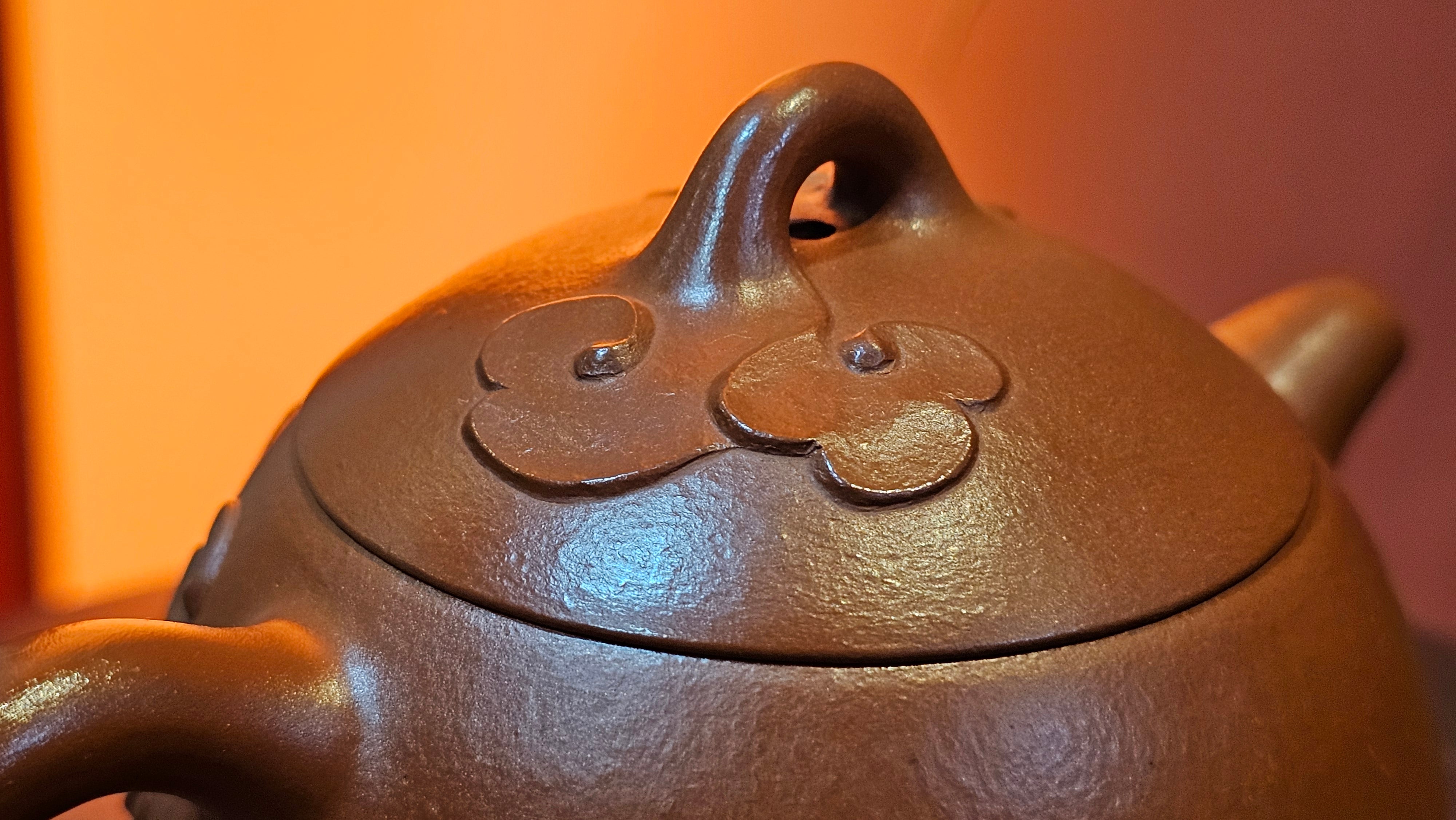 Mini! Qin Quan 秦权, with Oriental Clouds Embellishments 云朵贴花工艺, 115.5ml, Xiao Mei Yao Zhu Ni , by Craftsman Chen Yue Fei 陈跃飞 ~ Congratulations to Mr M.S.! 2049hrs!15th August 2025, Southbury, CT!